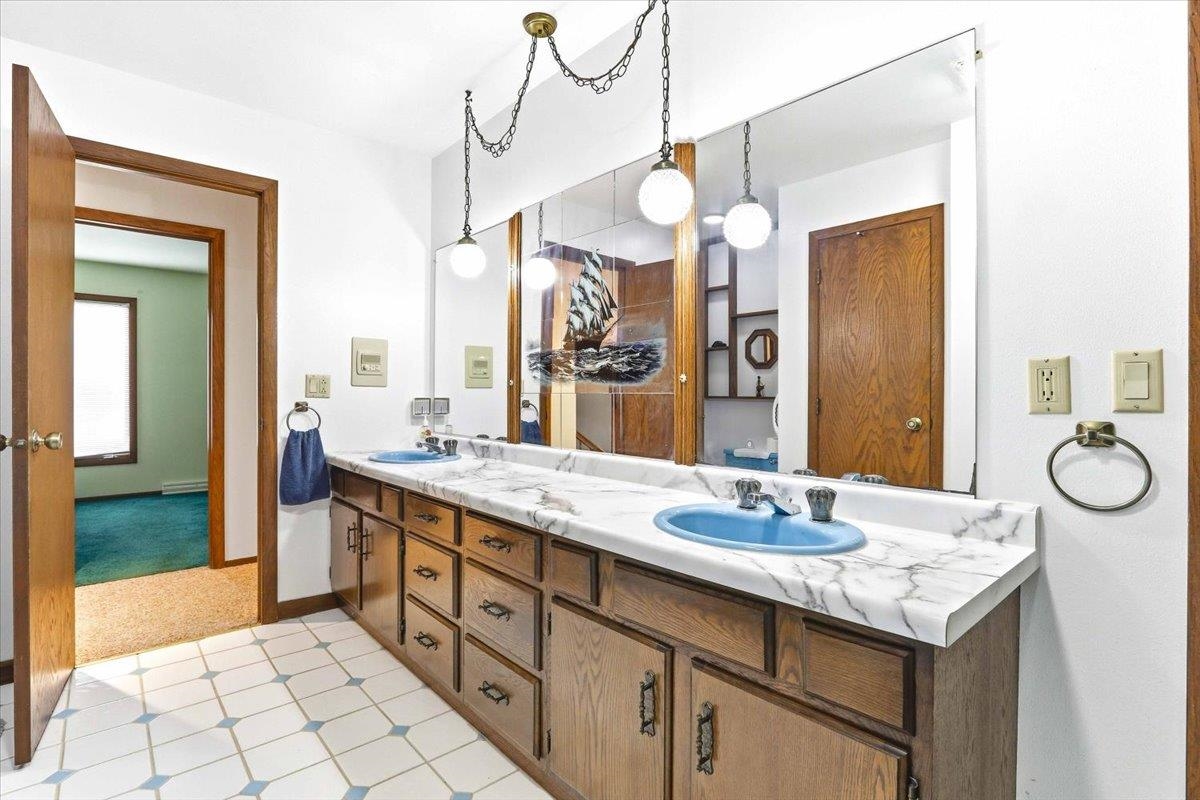 206 BUCHANAN STREET, LITTLE CHUTE, Wisconsin 54140, 3 Bedrooms Bedrooms, ,1 BathroomBathrooms,Residential,For Sale,206 BUCHANAN STREET,22602307