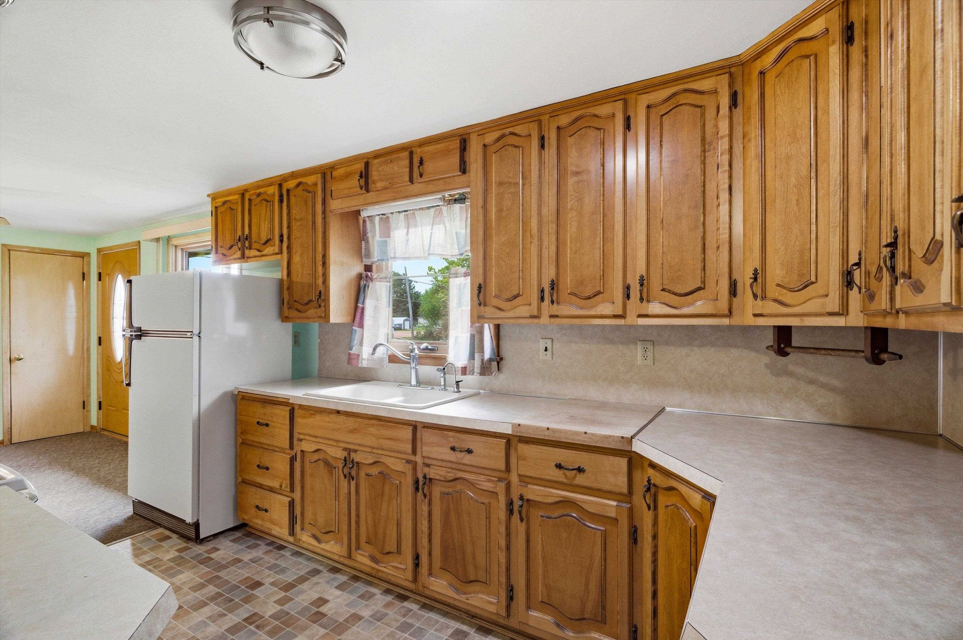 100 W BUSE STREET, Spencer, Wisconsin 54479, 3 Bedrooms Bedrooms, ,2 BathroomsBathrooms,Residential,For Sale,100 W BUSE STREET,22602309