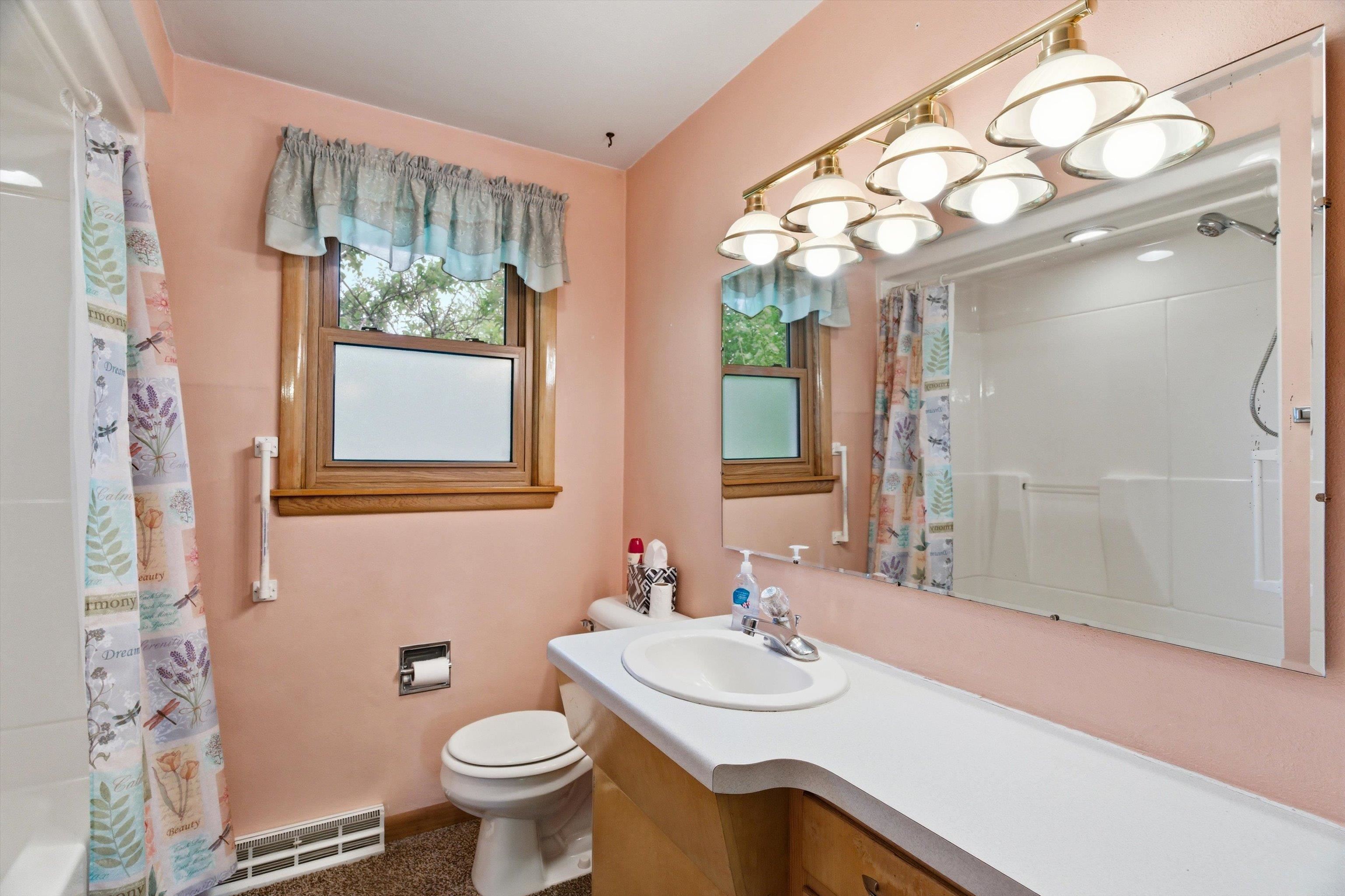 100 W BUSE STREET, Spencer, Wisconsin 54479, 3 Bedrooms Bedrooms, ,2 BathroomsBathrooms,Residential,For Sale,100 W BUSE STREET,22602309