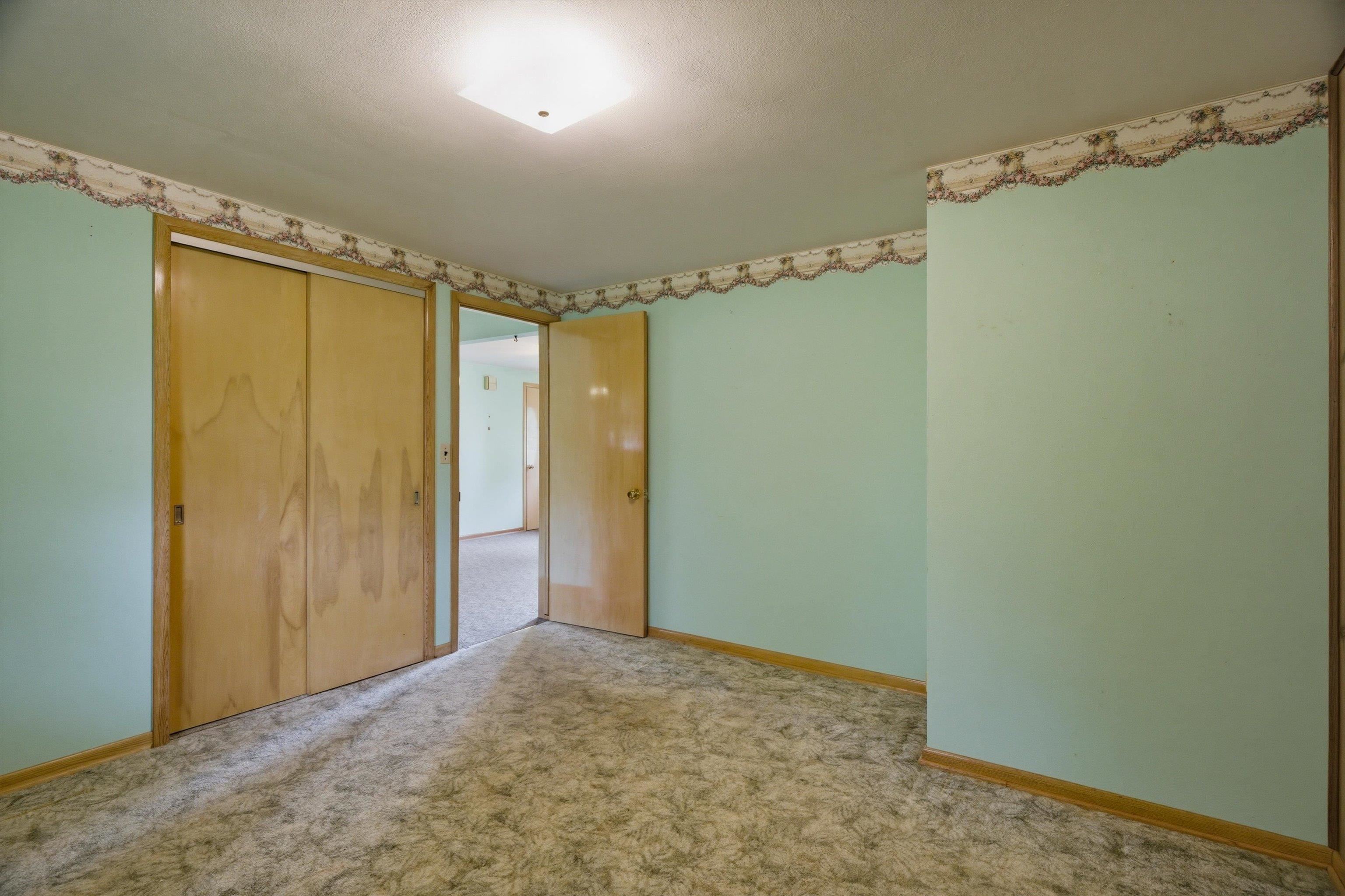 100 W BUSE STREET, Spencer, Wisconsin 54479, 3 Bedrooms Bedrooms, ,2 BathroomsBathrooms,Residential,For Sale,100 W BUSE STREET,22602309