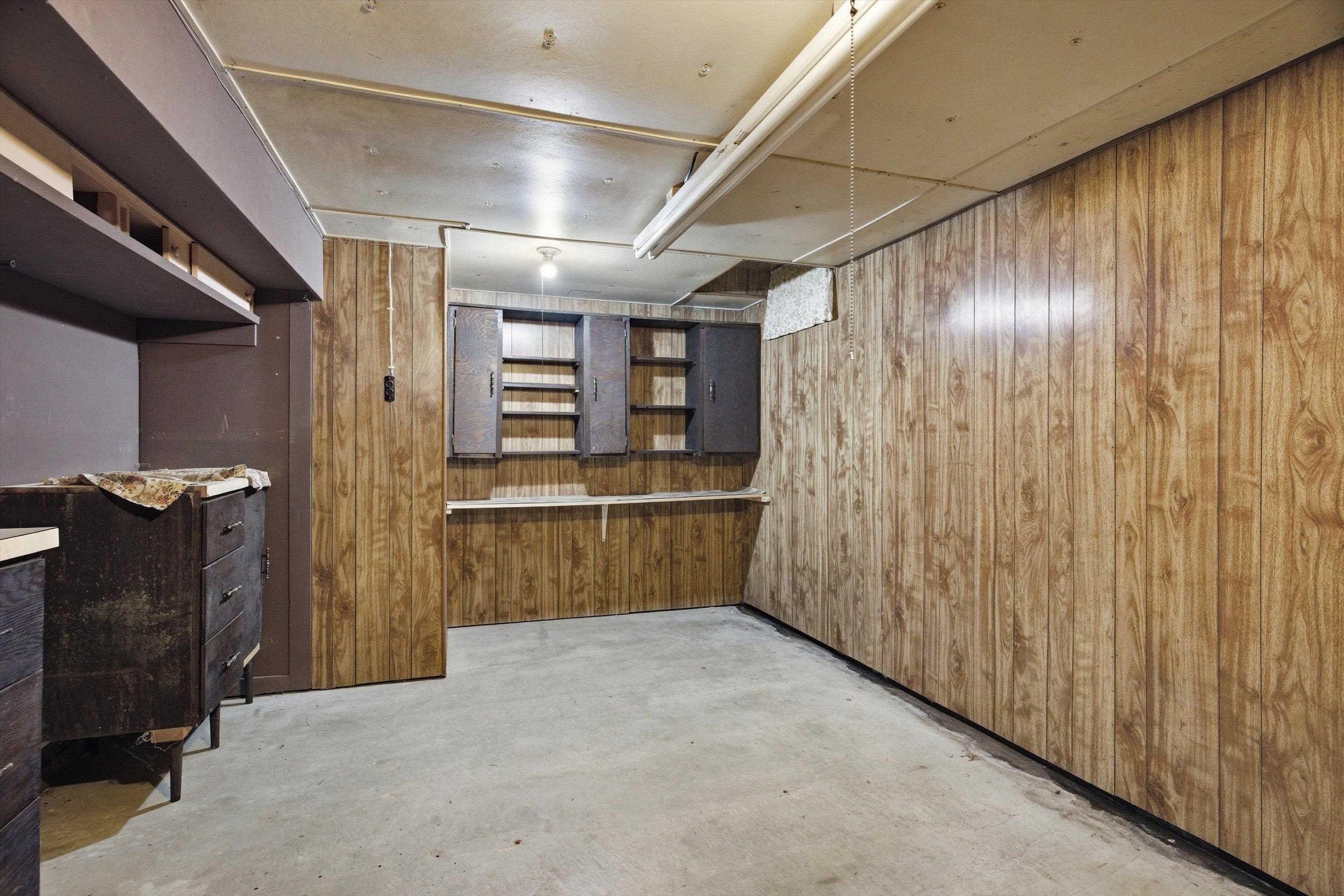 100 W BUSE STREET, Spencer, Wisconsin 54479, 3 Bedrooms Bedrooms, ,2 BathroomsBathrooms,Residential,For Sale,100 W BUSE STREET,22602309