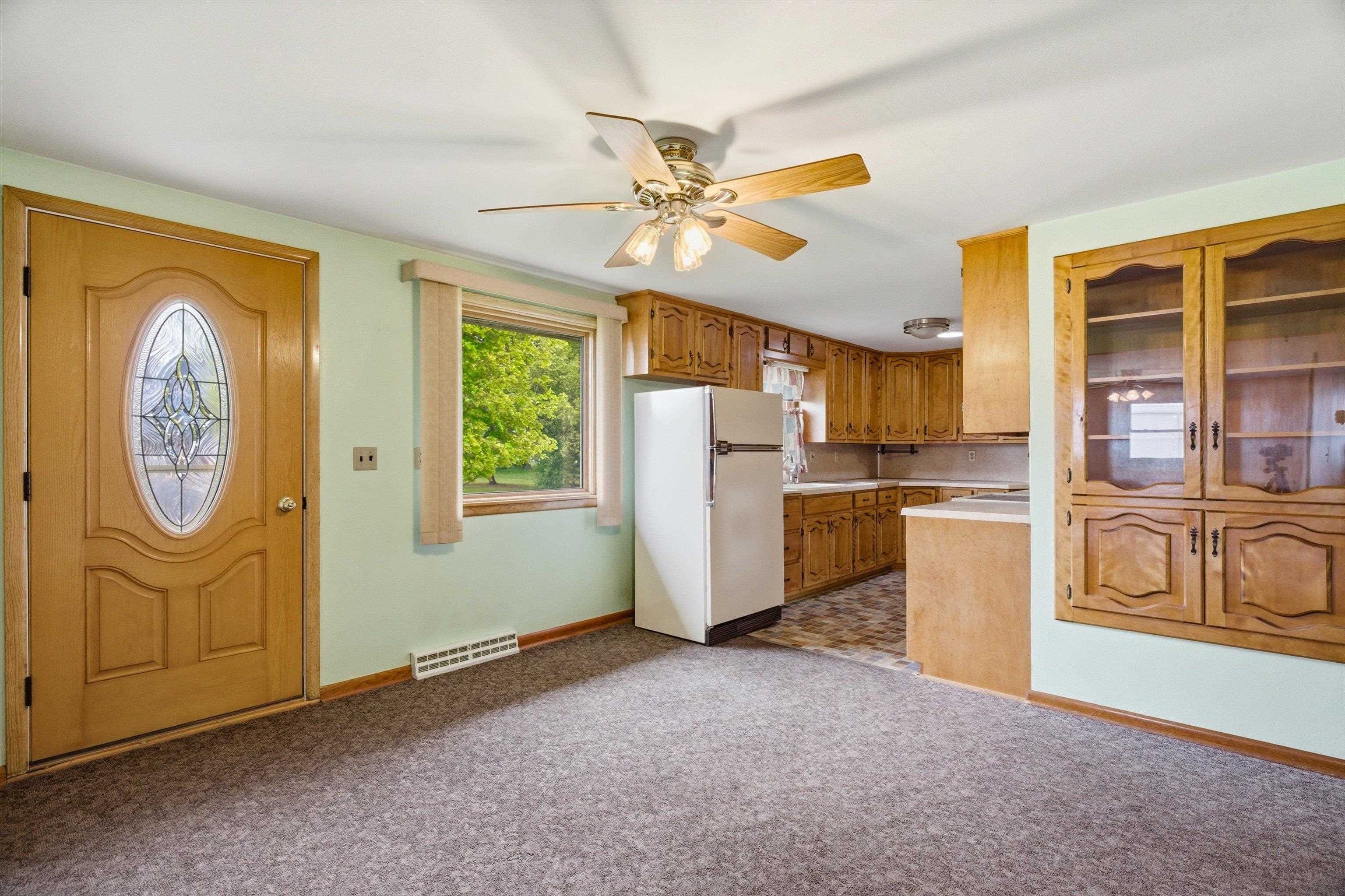 100 W BUSE STREET, Spencer, Wisconsin 54479, 3 Bedrooms Bedrooms, ,2 BathroomsBathrooms,Residential,For Sale,100 W BUSE STREET,22602309