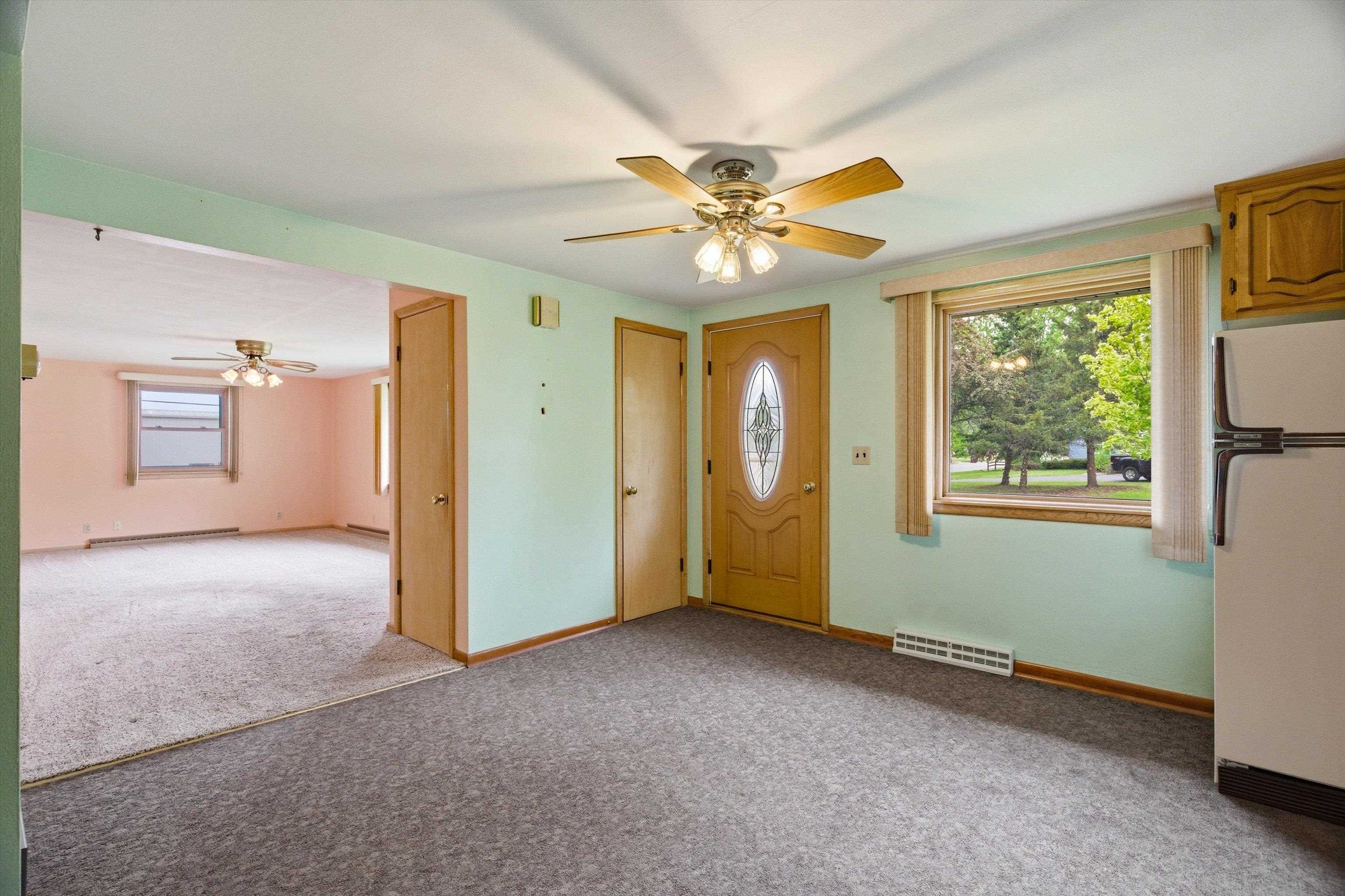 100 W BUSE STREET, Spencer, Wisconsin 54479, 3 Bedrooms Bedrooms, ,2 BathroomsBathrooms,Residential,For Sale,100 W BUSE STREET,22602309