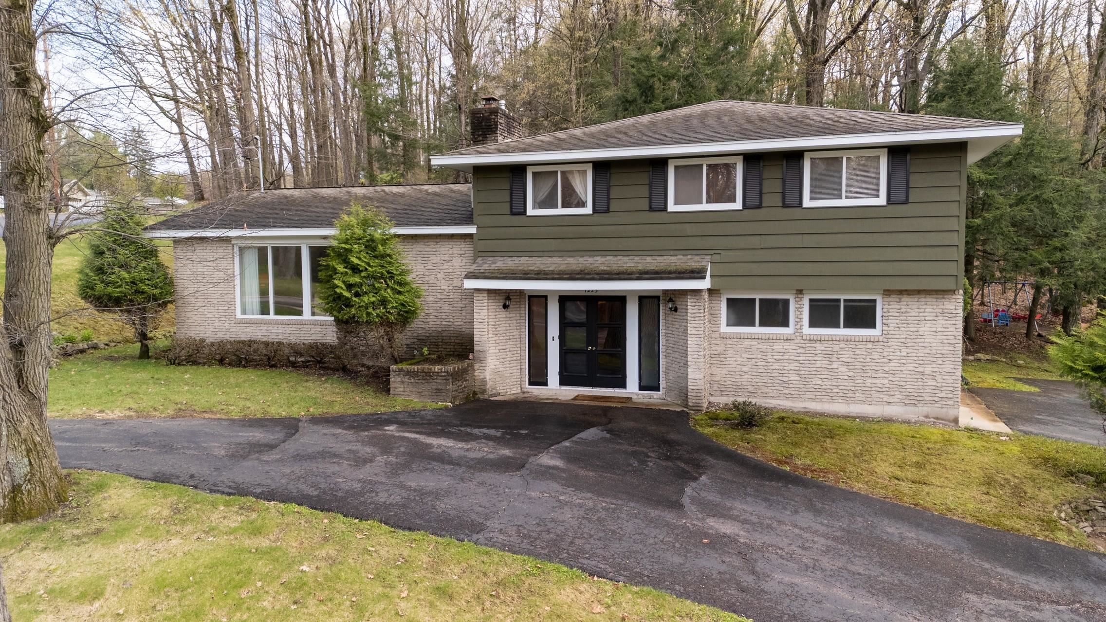 1223 SYLVAN STREET, Wausau, Wisconsin 54403, 4 Bedrooms Bedrooms, ,2 BathroomsBathrooms,Residential,For Sale,1223 SYLVAN STREET,22602311