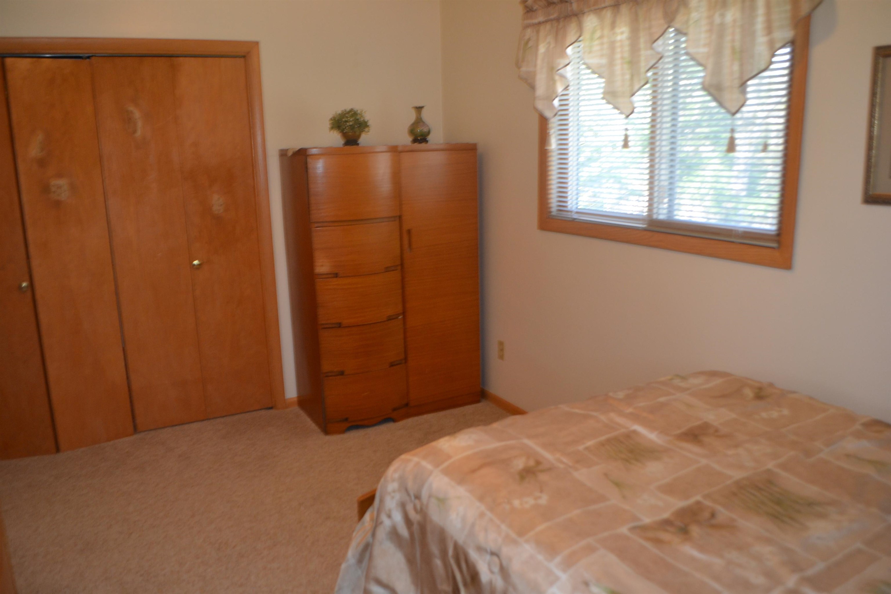 1223 SYLVAN STREET, Wausau, Wisconsin 54403, 4 Bedrooms Bedrooms, ,2 BathroomsBathrooms,Residential,For Sale,1223 SYLVAN STREET,22602311