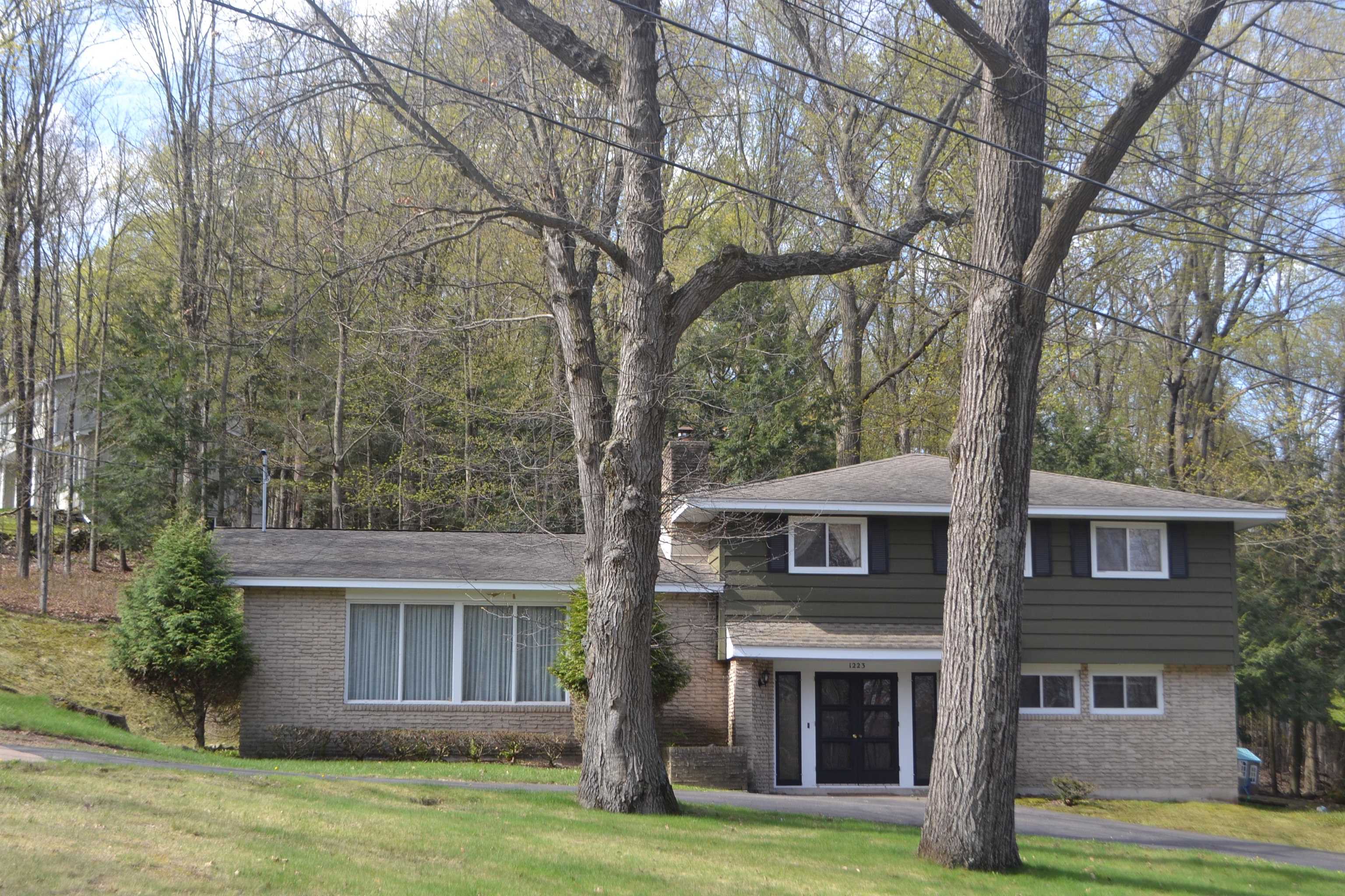 1223 SYLVAN STREET, Wausau, Wisconsin 54403, 4 Bedrooms Bedrooms, ,2 BathroomsBathrooms,Residential,For Sale,1223 SYLVAN STREET,22602311