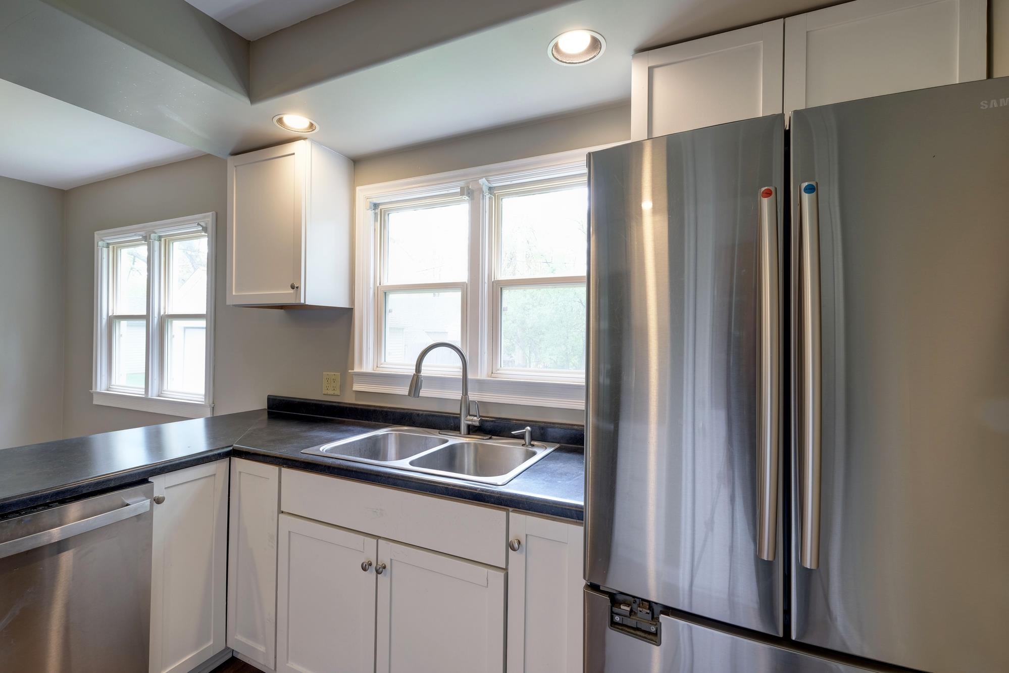 613 FLORAL AVENUE, Wausau, Wisconsin 54403, 5 Bedrooms Bedrooms, ,2 BathroomsBathrooms,Residential,For Sale,613 FLORAL AVENUE,22602313