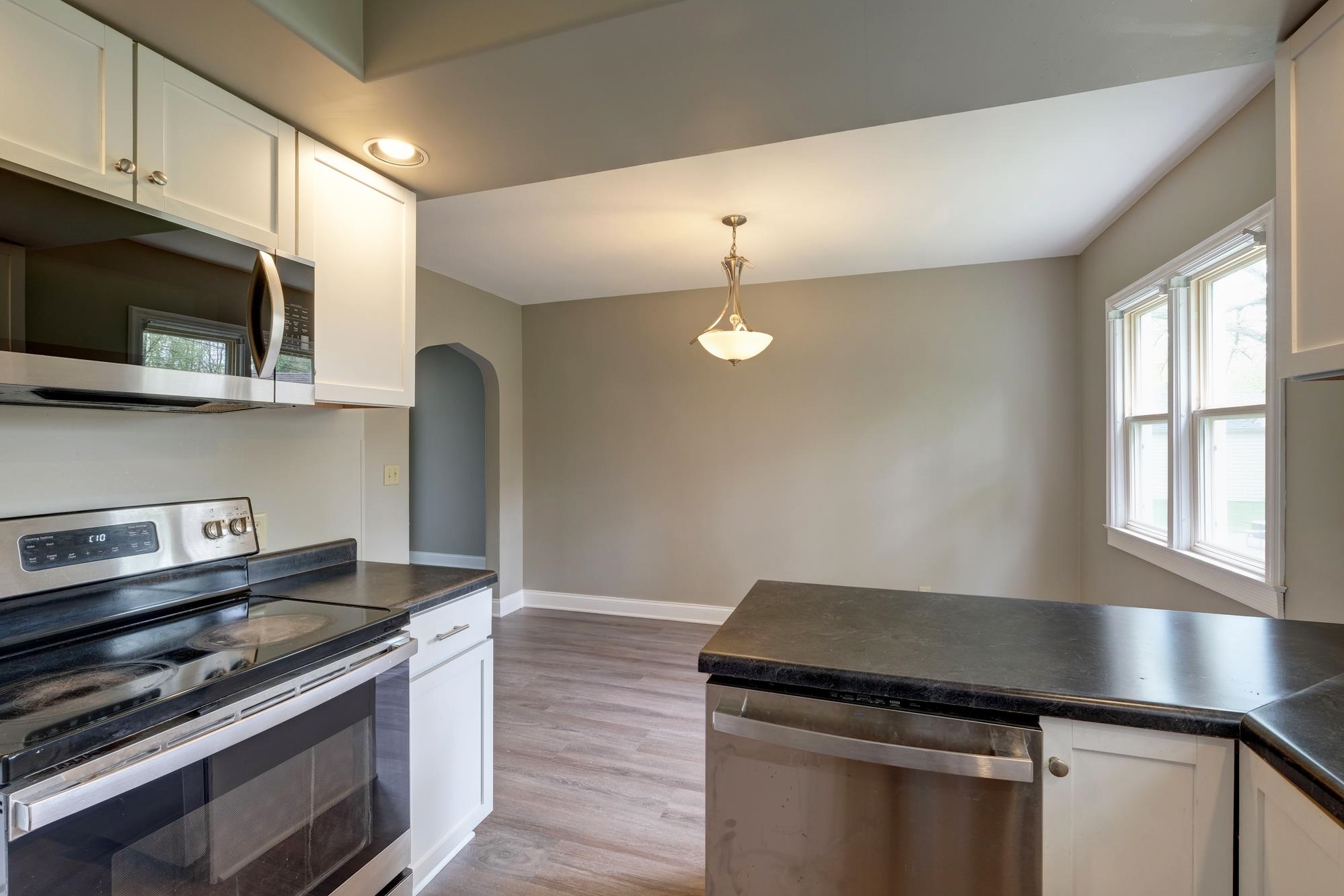 613 FLORAL AVENUE, Wausau, Wisconsin 54403, 5 Bedrooms Bedrooms, ,2 BathroomsBathrooms,Residential,For Sale,613 FLORAL AVENUE,22602313