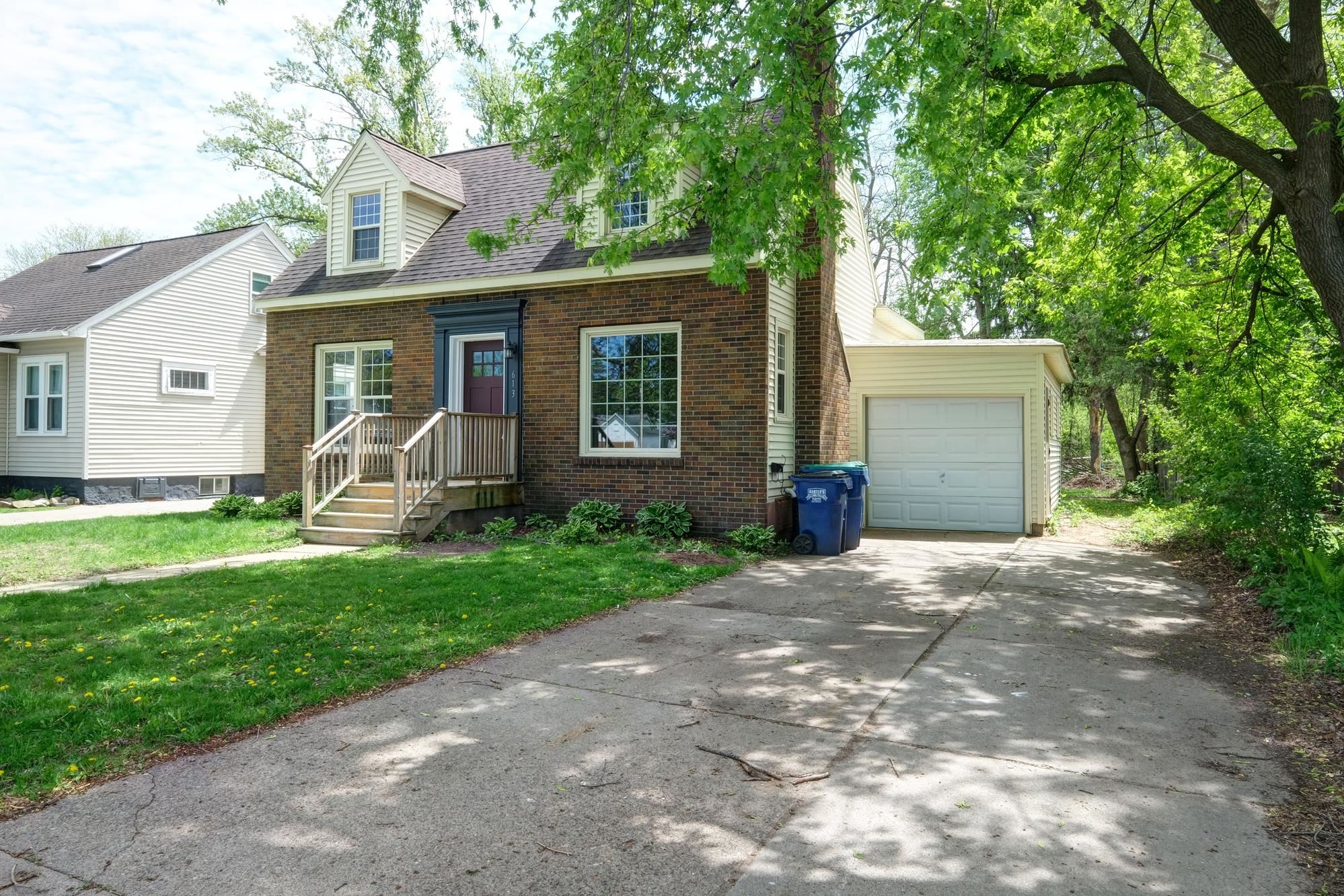 613 FLORAL AVENUE, Wausau, Wisconsin 54403, 5 Bedrooms Bedrooms, ,2 BathroomsBathrooms,Residential,For Sale,613 FLORAL AVENUE,22602313
