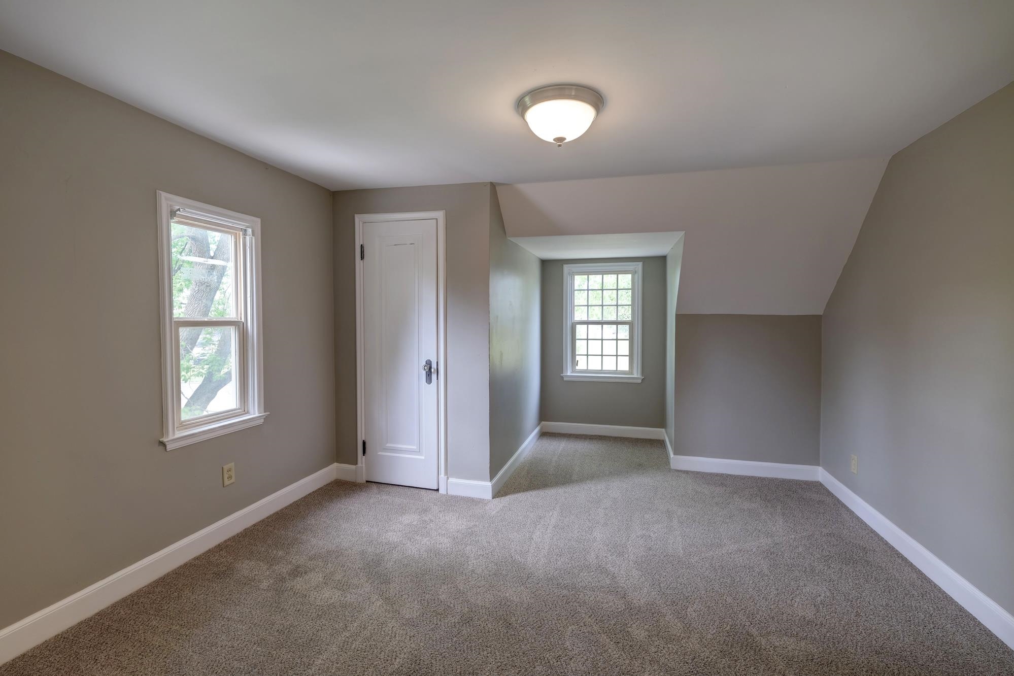 613 FLORAL AVENUE, Wausau, Wisconsin 54403, 5 Bedrooms Bedrooms, ,2 BathroomsBathrooms,Residential,For Sale,613 FLORAL AVENUE,22602313