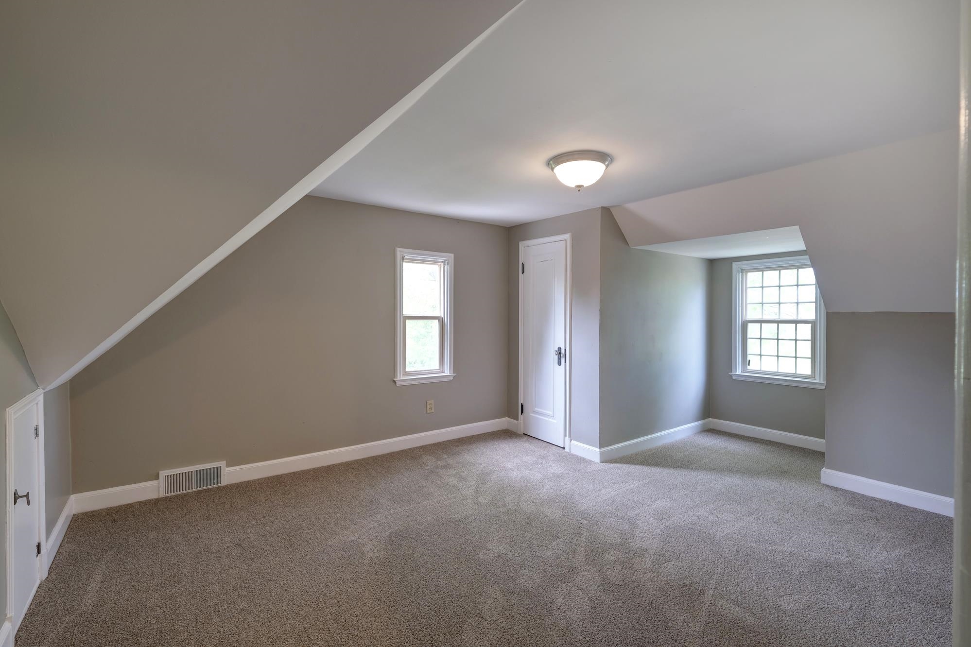 613 FLORAL AVENUE, Wausau, Wisconsin 54403, 5 Bedrooms Bedrooms, ,2 BathroomsBathrooms,Residential,For Sale,613 FLORAL AVENUE,22602313