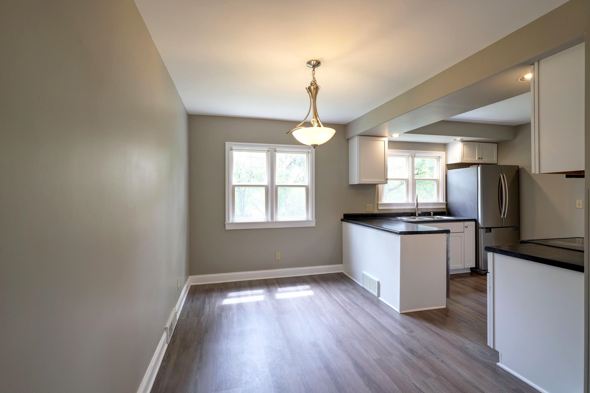 613 FLORAL AVENUE, Wausau, Wisconsin 54403, 5 Bedrooms Bedrooms, ,2 BathroomsBathrooms,Residential,For Sale,613 FLORAL AVENUE,22602313