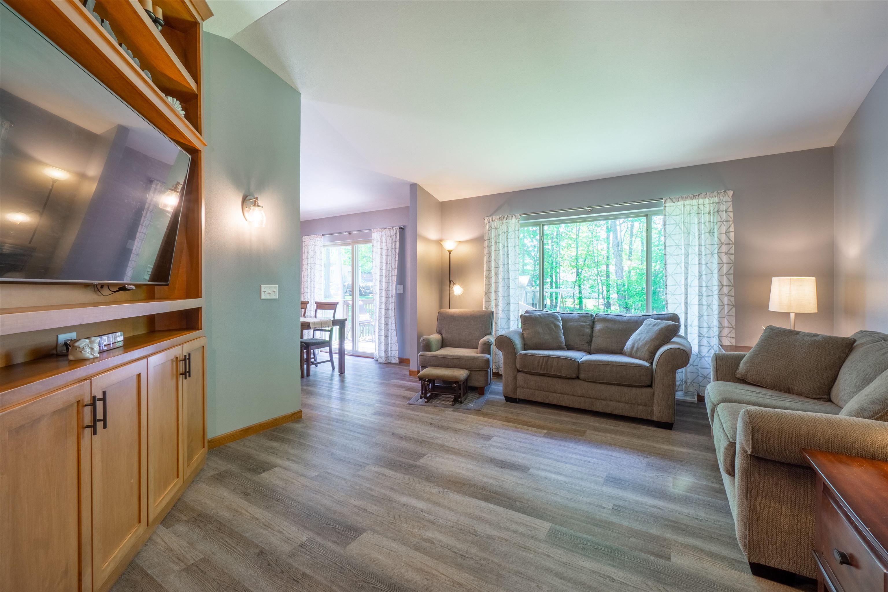 6607 CAVIN DRIVE, Wausau, Wisconsin 54401, 4 Bedrooms Bedrooms, ,3 BathroomsBathrooms,Residential,For Sale,6607 CAVIN DRIVE,22602316