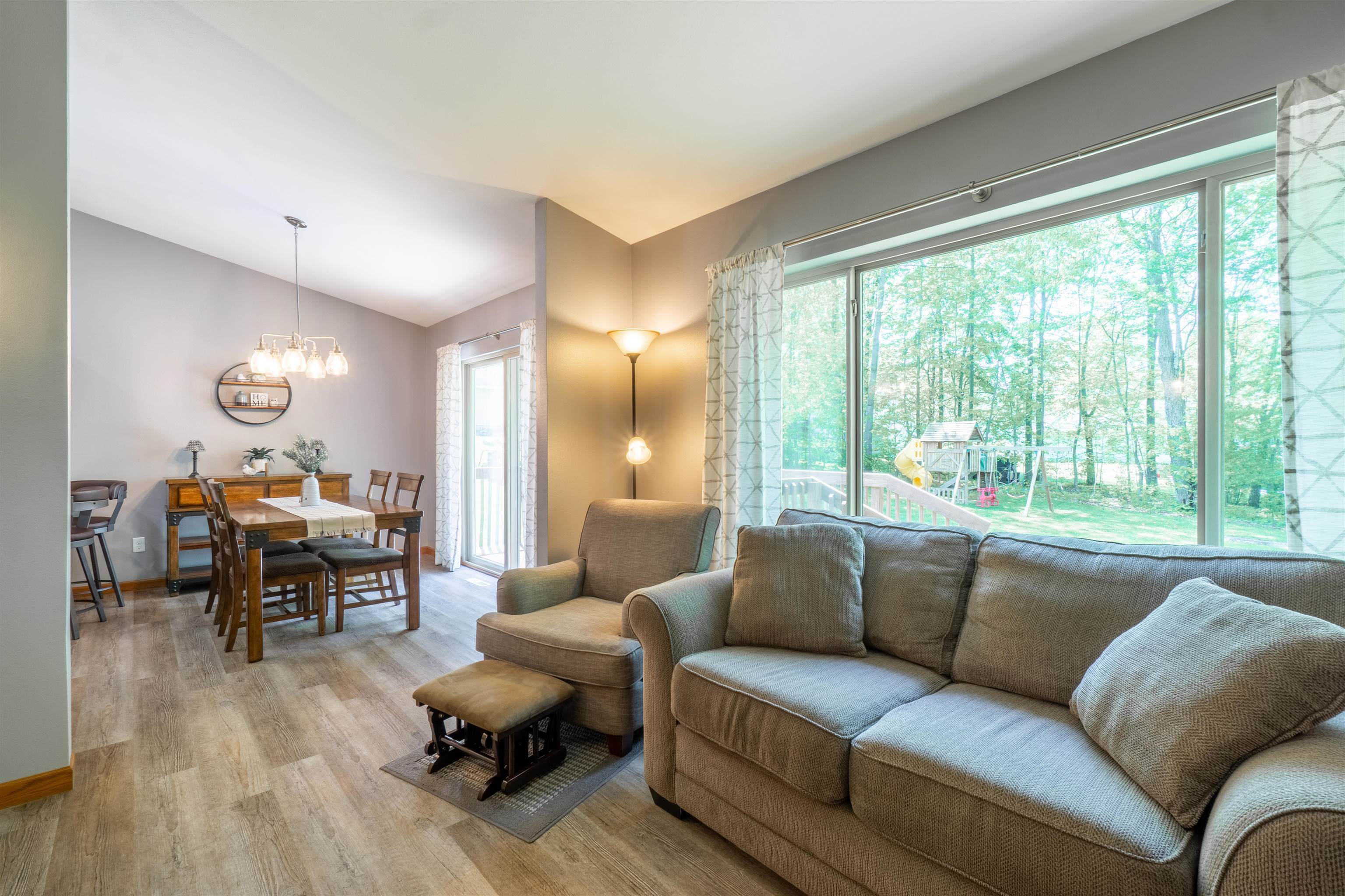 6607 CAVIN DRIVE, Wausau, Wisconsin 54401, 4 Bedrooms Bedrooms, ,3 BathroomsBathrooms,Residential,For Sale,6607 CAVIN DRIVE,22602316