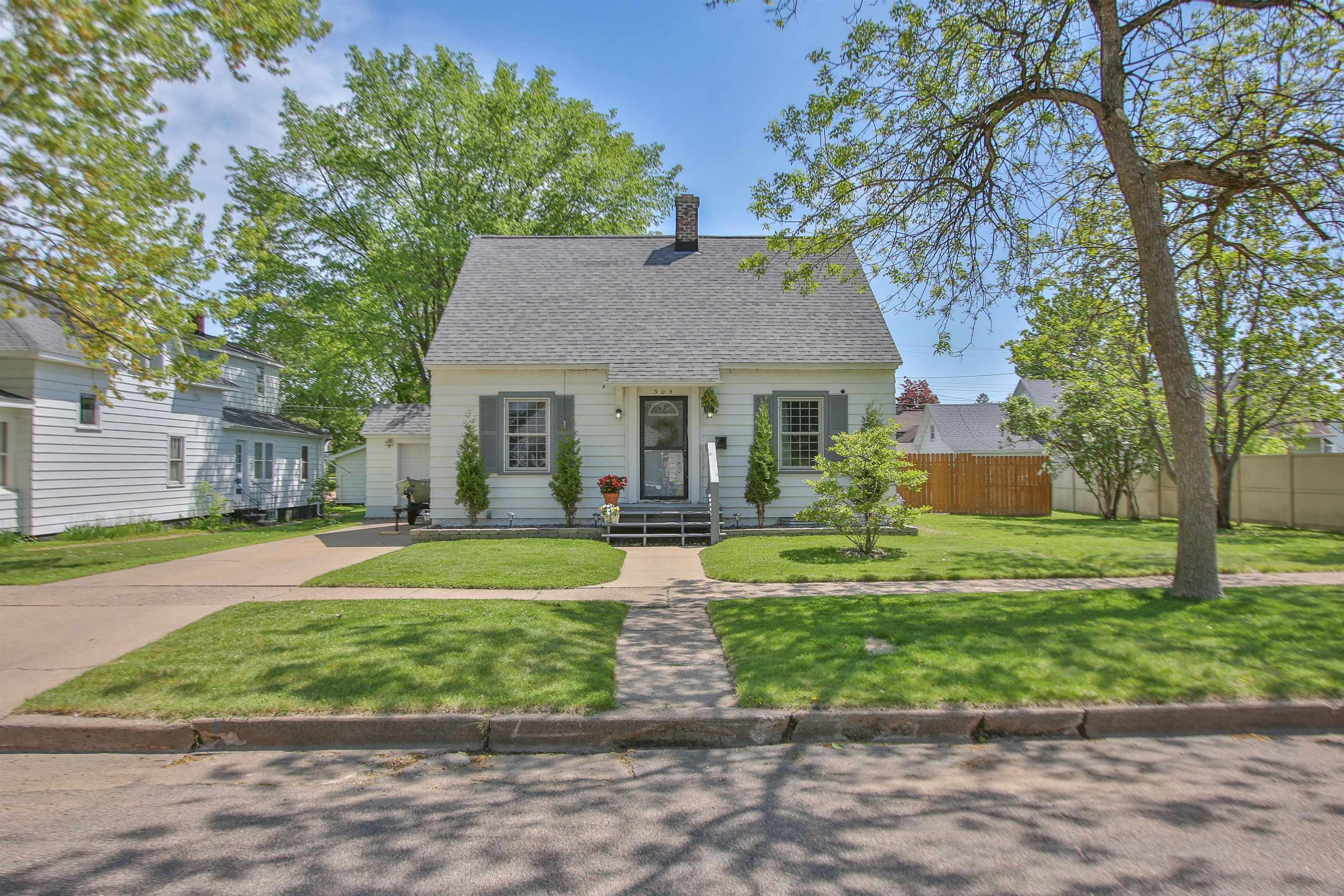 305 N STUYVESANT STREET, Merrill, Wisconsin 54452, 2 Bedrooms Bedrooms, ,1 BathroomBathrooms,Residential,For Sale,305 N STUYVESANT STREET,22602318