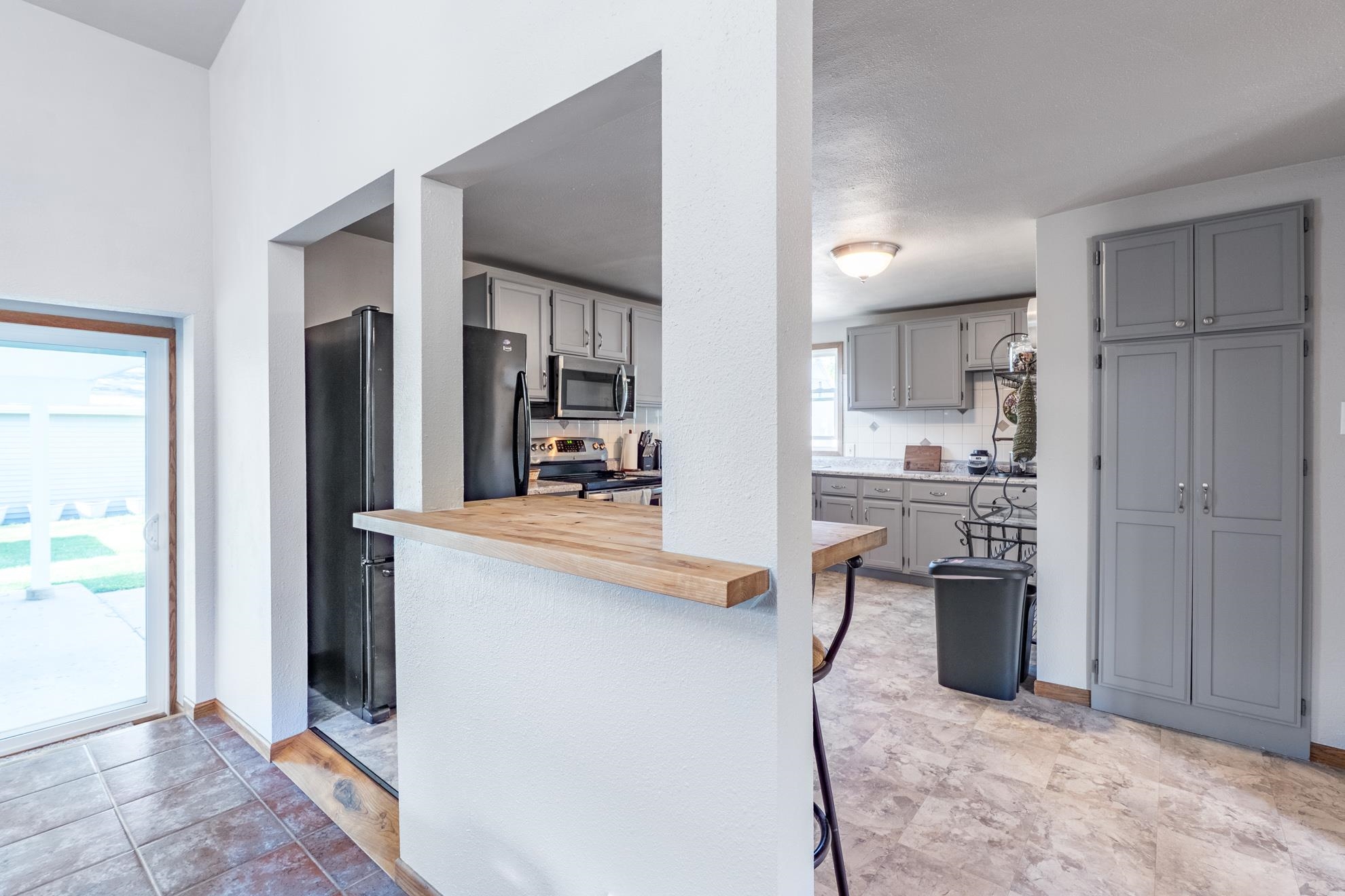 851 BAKER STREET, Wisconsin Rapids, Wisconsin 54494, 3 Bedrooms Bedrooms, ,2 BathroomsBathrooms,Residential,For Sale,851 BAKER STREET,22602319