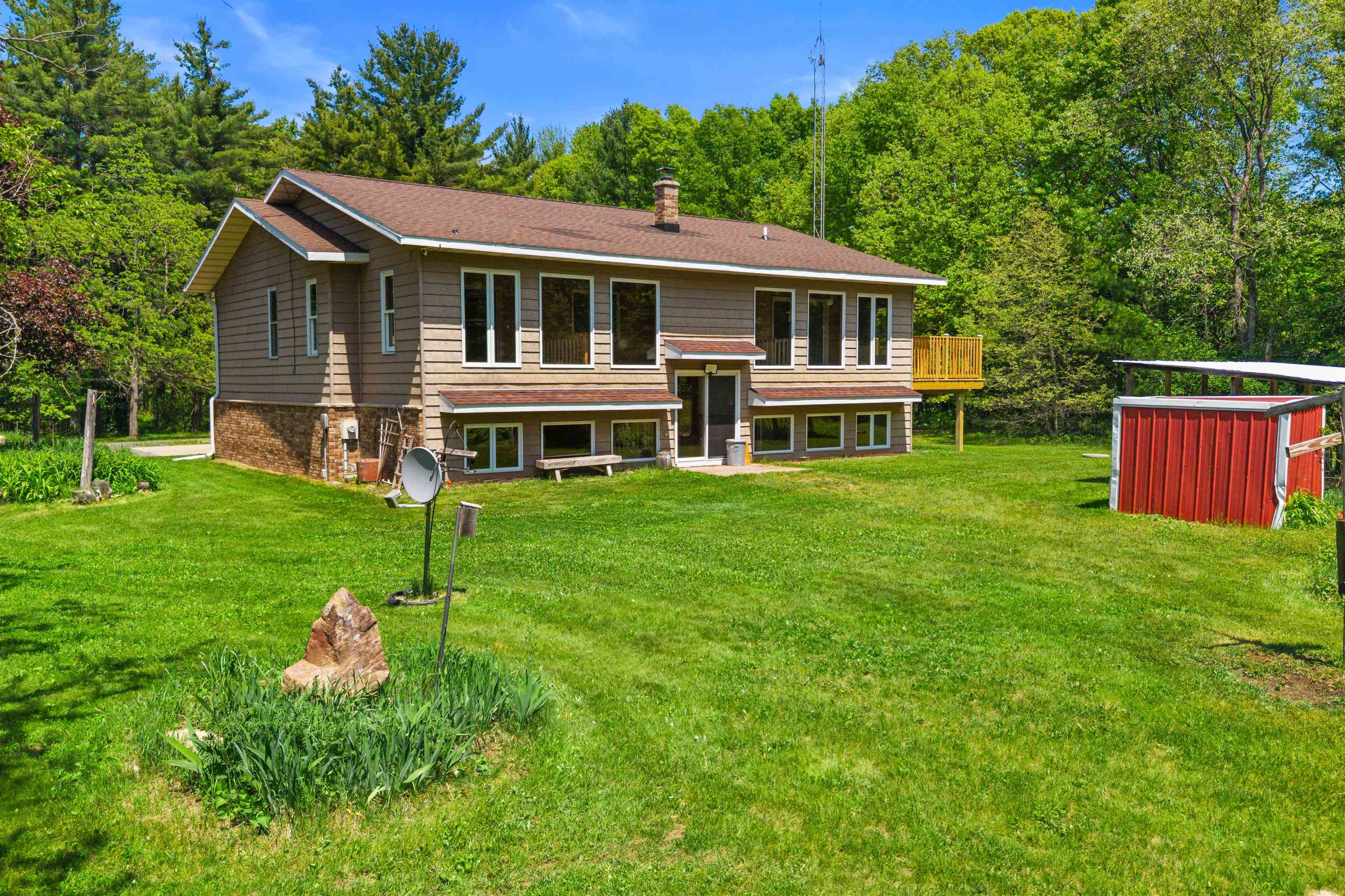 2401 LAKEVIEW DRIVE, Junction City, Wisconsin 54443, 3 Bedrooms Bedrooms, ,2 BathroomsBathrooms,Residential,For Sale,2401 LAKEVIEW DRIVE,22602320