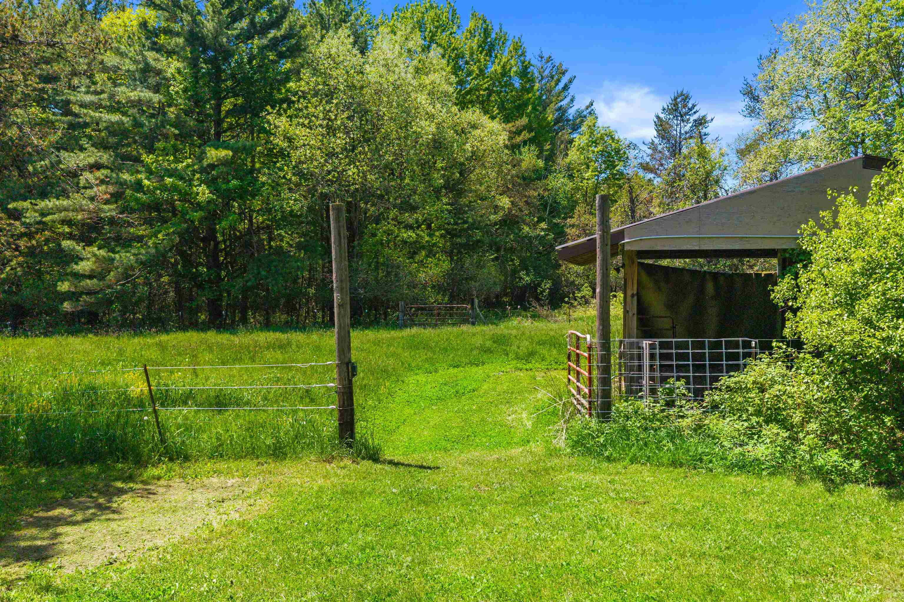 2401 LAKEVIEW DRIVE, Junction City, Wisconsin 54443, 3 Bedrooms Bedrooms, ,2 BathroomsBathrooms,Residential,For Sale,2401 LAKEVIEW DRIVE,22602320