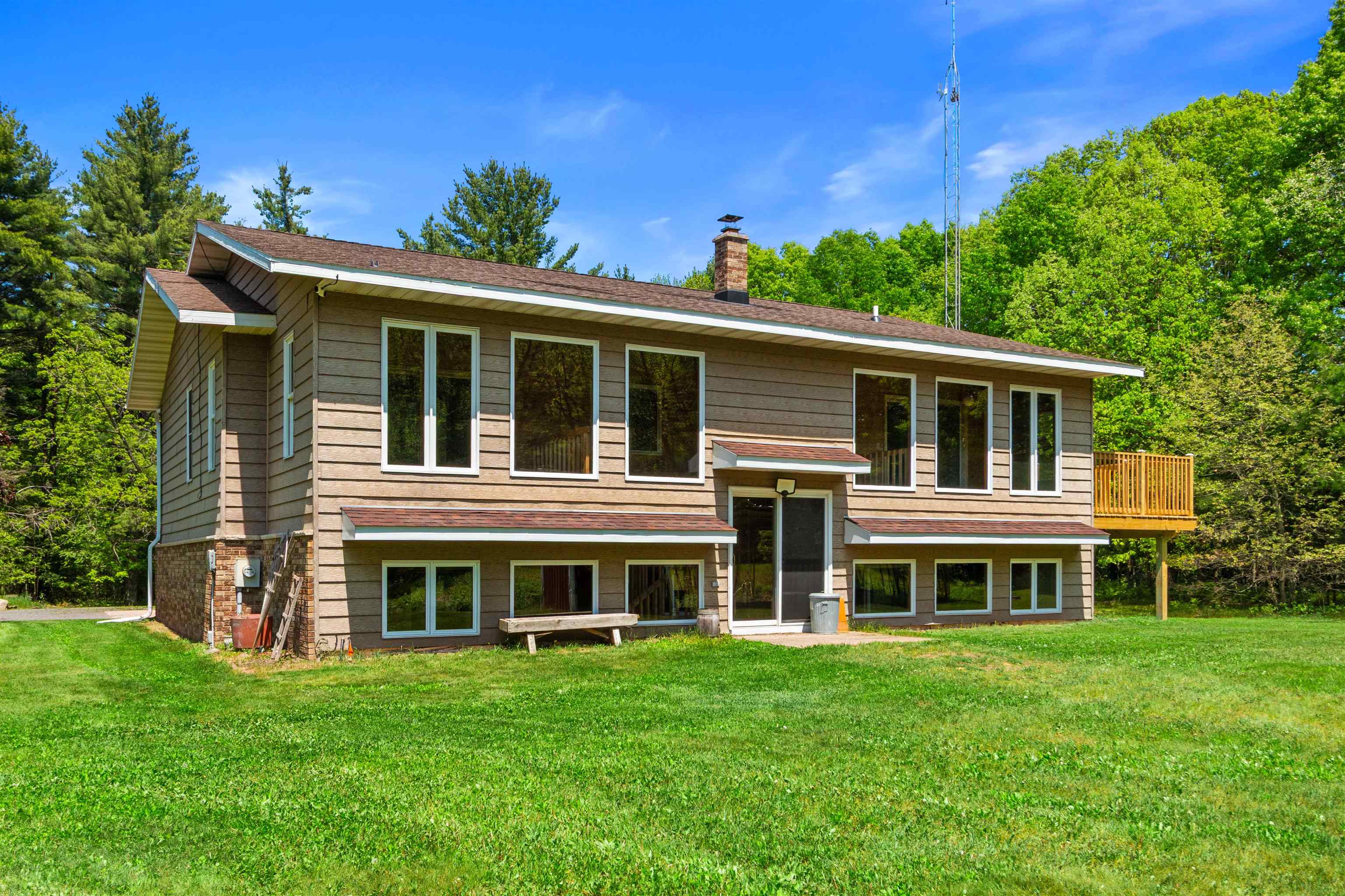 2401 LAKEVIEW DRIVE, Junction City, Wisconsin 54443, 3 Bedrooms Bedrooms, ,2 BathroomsBathrooms,Residential,For Sale,2401 LAKEVIEW DRIVE,22602320