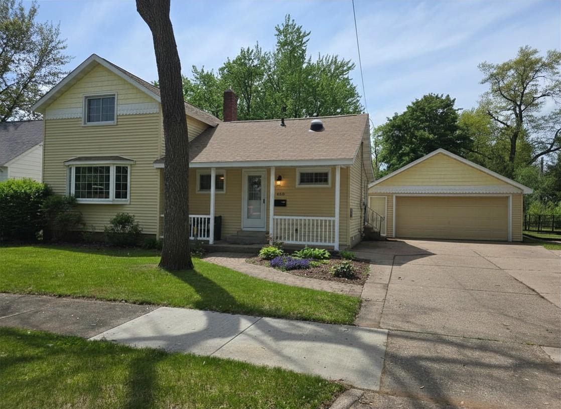 630 15TH STREET SOUTH, Wisconsin Rapids, Wisconsin 54494, 3 Bedrooms Bedrooms, ,2 BathroomsBathrooms,Residential,For Sale,630 15TH STREET SOUTH,22602322