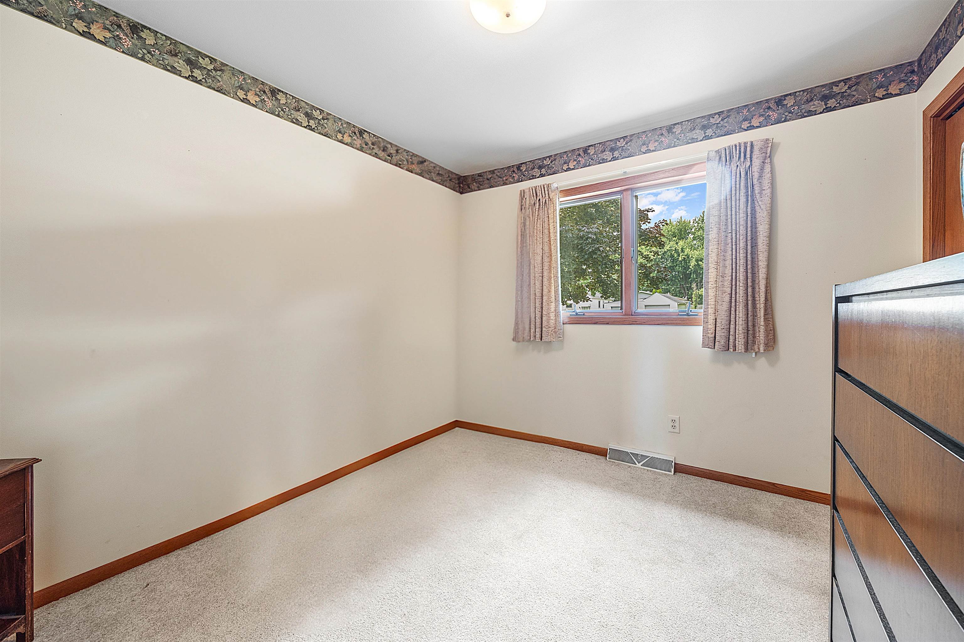 3008 W HUETTER STREET, Marshfield, Wisconsin 54449, 3 Bedrooms Bedrooms, ,1 BathroomBathrooms,Residential,For Sale,3008 W HUETTER STREET,22602323