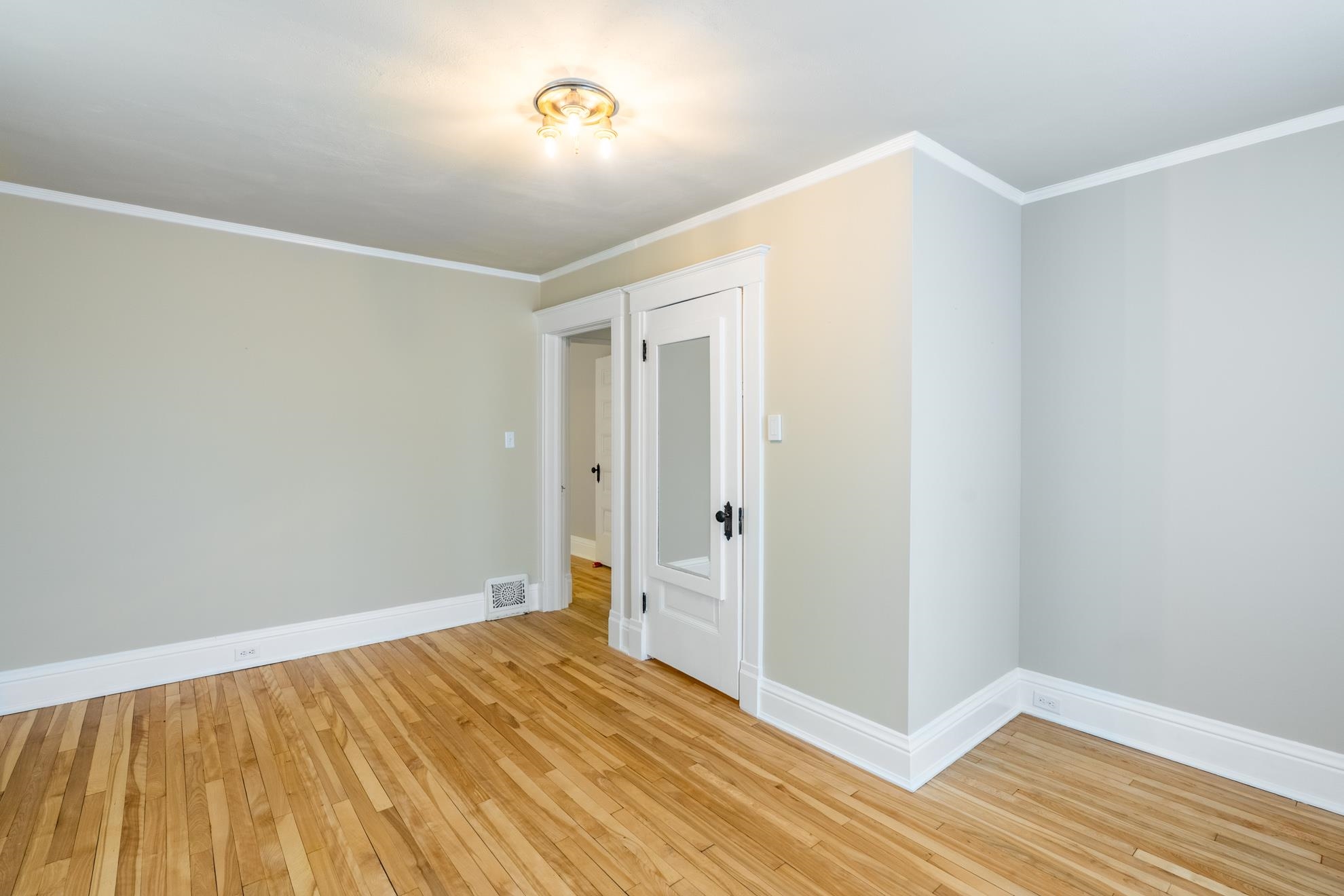 917 McClellan Street, Wausau, Wisconsin 54403, 4 Bedrooms Bedrooms, ,2 BathroomsBathrooms,Residential,For Sale,917 McClellan Street,22602324