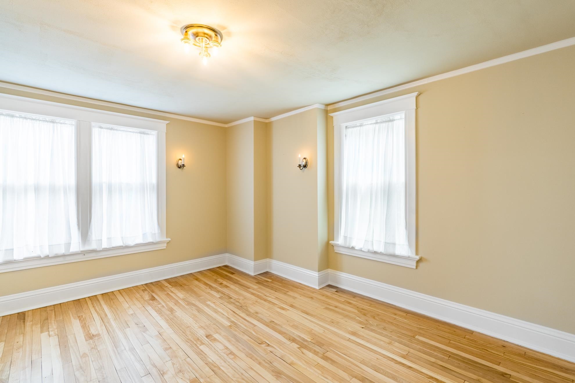 917 McClellan Street, Wausau, Wisconsin 54403, 4 Bedrooms Bedrooms, ,2 BathroomsBathrooms,Residential,For Sale,917 McClellan Street,22602324