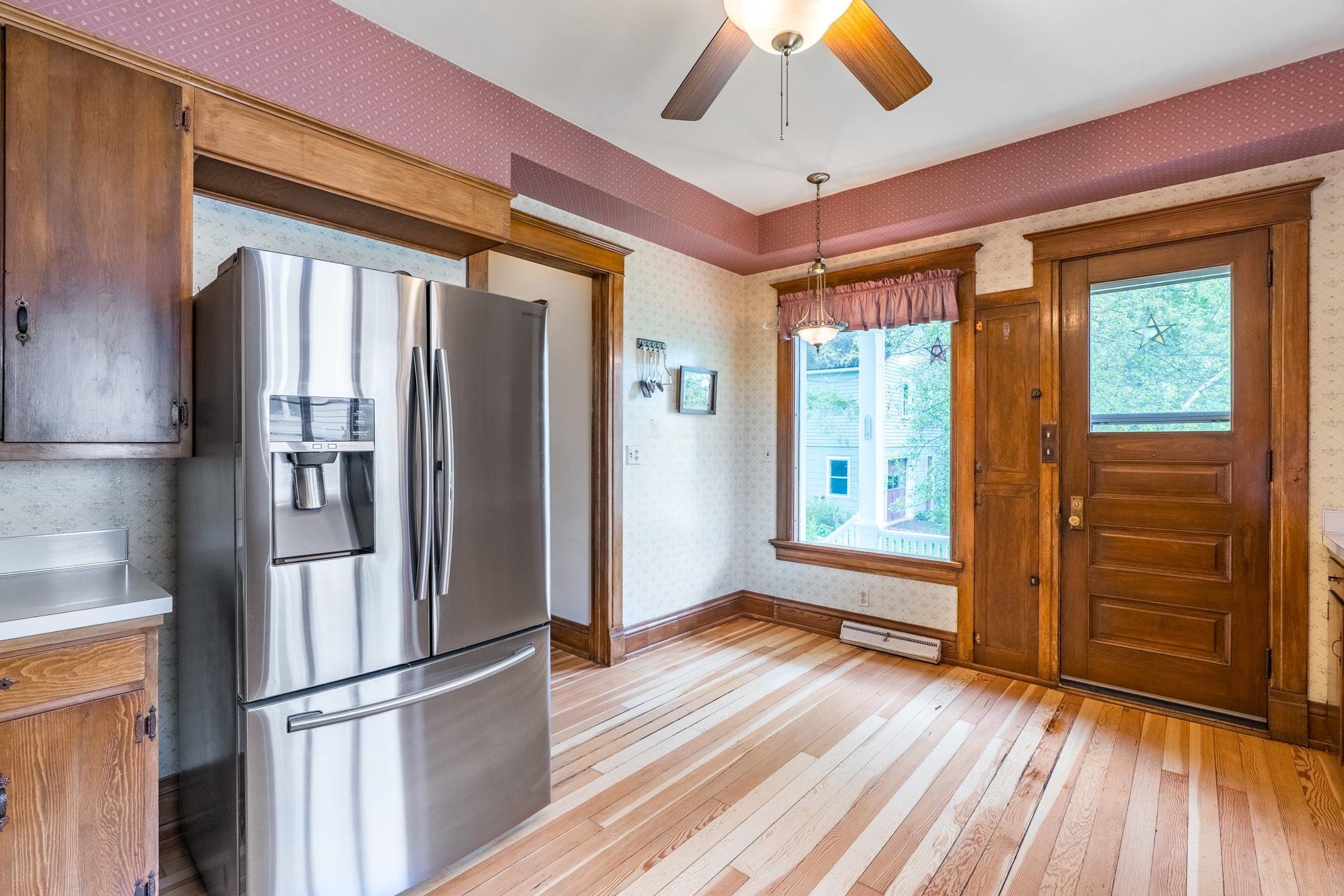917 McClellan Street, Wausau, Wisconsin 54403, 4 Bedrooms Bedrooms, ,2 BathroomsBathrooms,Residential,For Sale,917 McClellan Street,22602324