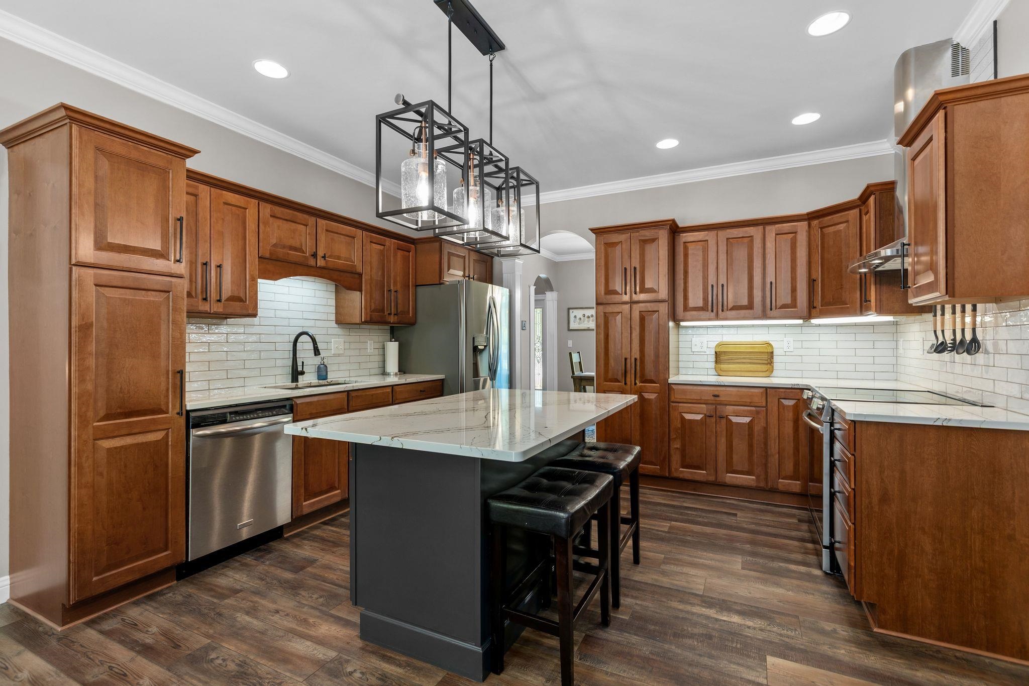 2020 NORWAY PINE DRIVE, Plover, Wisconsin 54467, 5 Bedrooms Bedrooms, ,3 BathroomsBathrooms,Residential,For Sale,2020 NORWAY PINE DRIVE,22602325