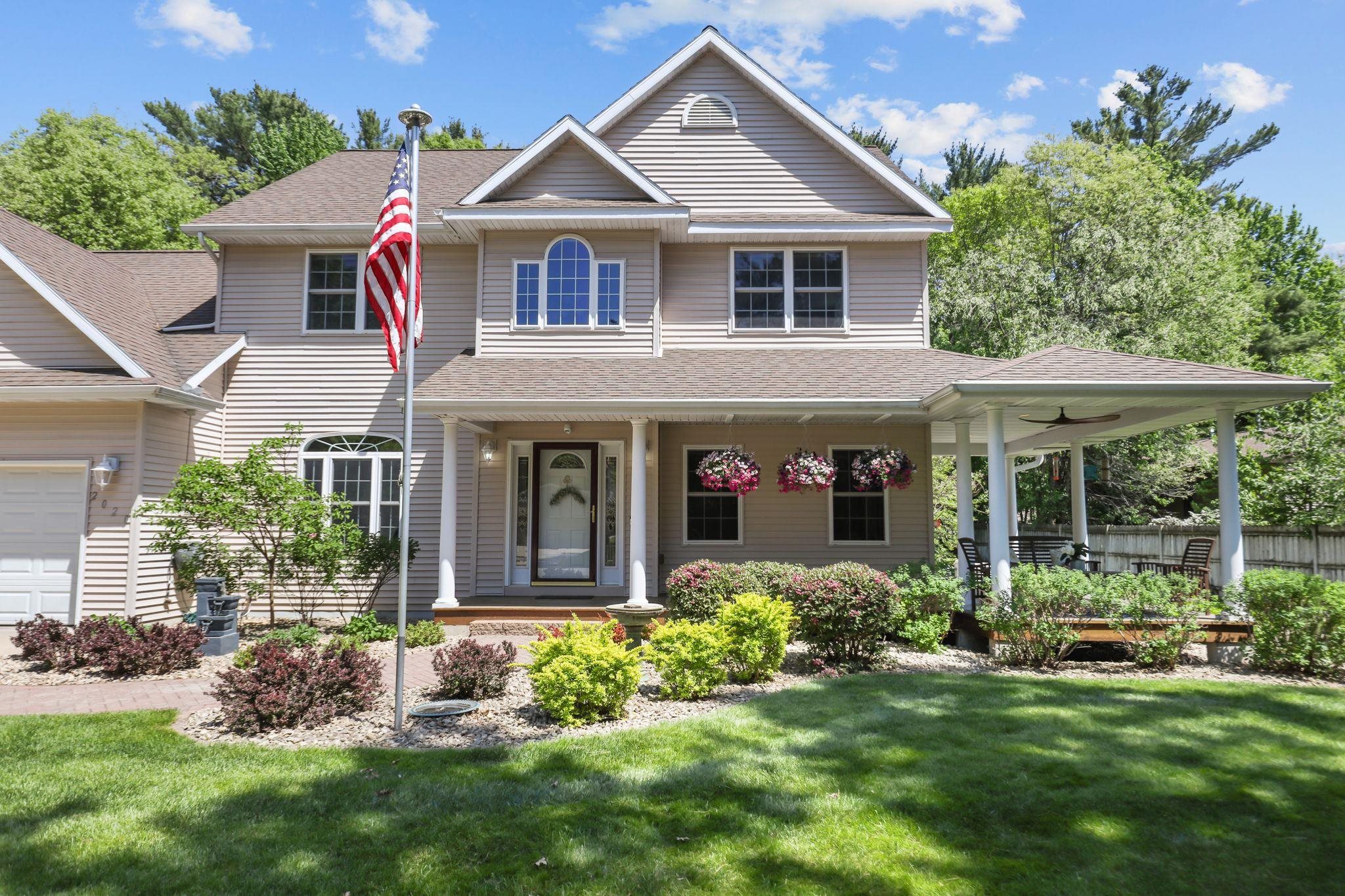 2020 NORWAY PINE DRIVE, Plover, Wisconsin 54467, 5 Bedrooms Bedrooms, ,3 BathroomsBathrooms,Residential,For Sale,2020 NORWAY PINE DRIVE,22602325