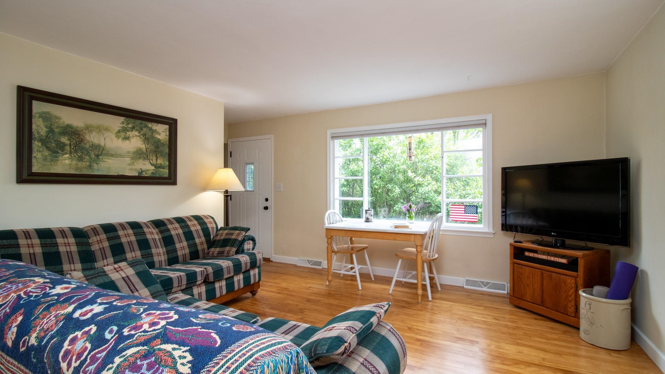 206 N 10TH AVENUE, Wausau, Wisconsin 54401, 4 Bedrooms Bedrooms, ,1 BathroomBathrooms,Residential,For Sale,206 N 10TH AVENUE,22602326