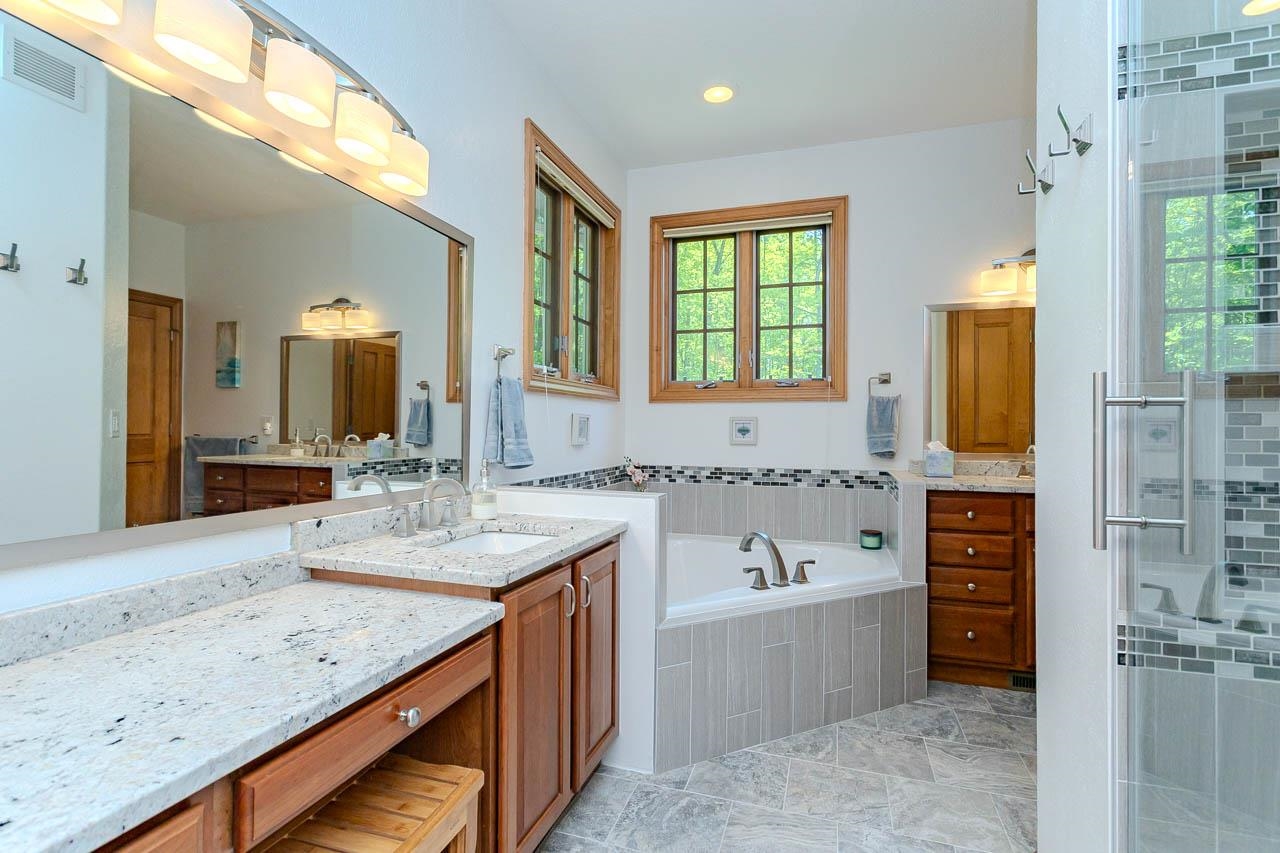 225210 MAPLEWOOD DRIVE, Weston, Wisconsin 54476, 5 Bedrooms Bedrooms, ,4 BathroomsBathrooms,Residential,For Sale,225210 MAPLEWOOD DRIVE,22602327