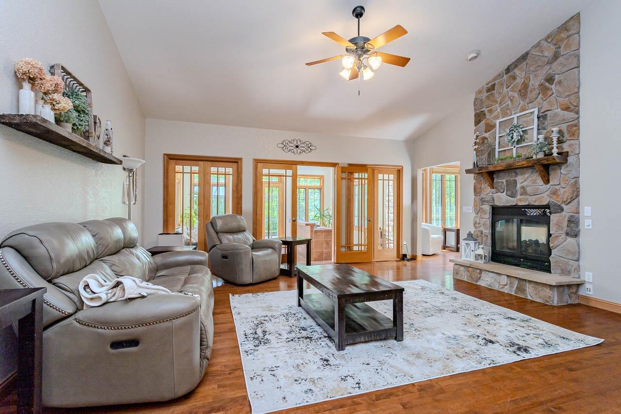 225210 MAPLEWOOD DRIVE, Weston, Wisconsin 54476, 5 Bedrooms Bedrooms, ,4 BathroomsBathrooms,Residential,For Sale,225210 MAPLEWOOD DRIVE,22602327