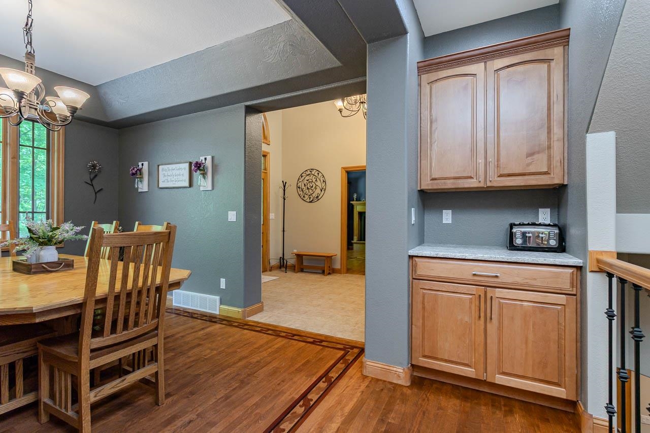 225210 MAPLEWOOD DRIVE, Weston, Wisconsin 54476, 5 Bedrooms Bedrooms, ,4 BathroomsBathrooms,Residential,For Sale,225210 MAPLEWOOD DRIVE,22602327