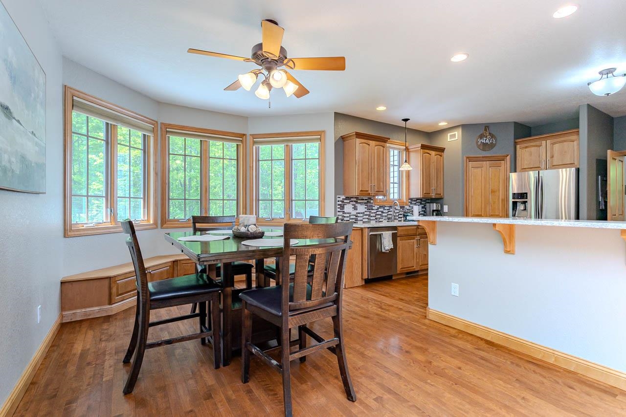 225210 MAPLEWOOD DRIVE, Weston, Wisconsin 54476, 5 Bedrooms Bedrooms, ,4 BathroomsBathrooms,Residential,For Sale,225210 MAPLEWOOD DRIVE,22602327