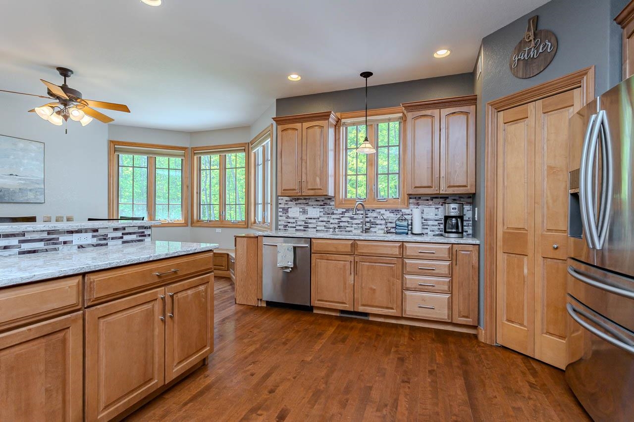 225210 MAPLEWOOD DRIVE, Weston, Wisconsin 54476, 5 Bedrooms Bedrooms, ,4 BathroomsBathrooms,Residential,For Sale,225210 MAPLEWOOD DRIVE,22602327