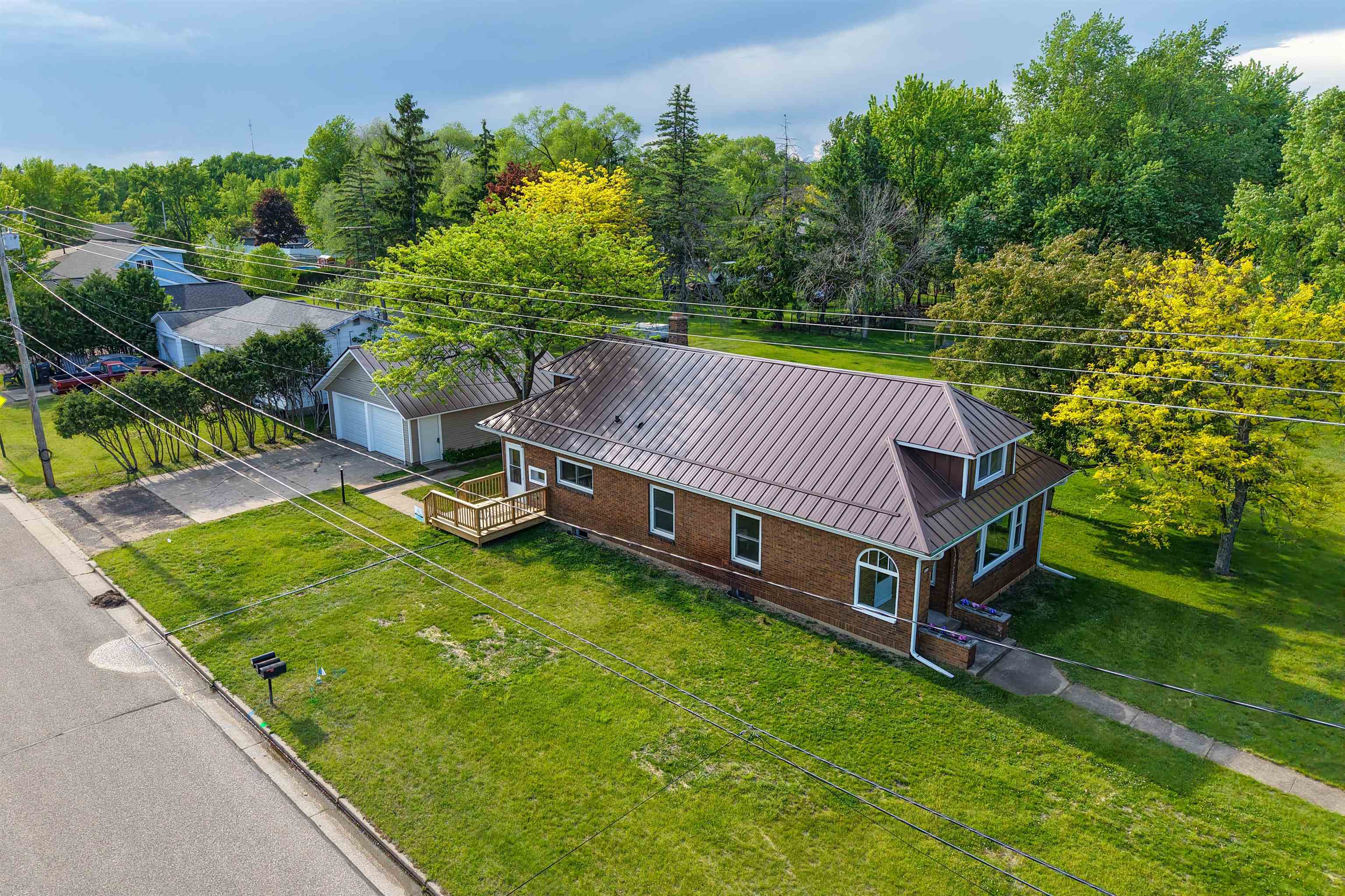 424 MAPLE STREET, Nekoosa, Wisconsin 54457, 3 Bedrooms Bedrooms, ,2 BathroomsBathrooms,Residential,For Sale,424 MAPLE STREET,22602331