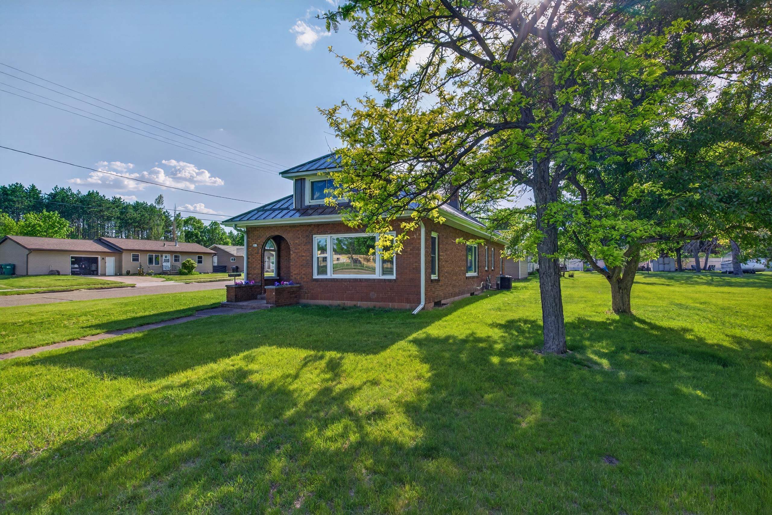 424 MAPLE STREET, Nekoosa, Wisconsin 54457, 3 Bedrooms Bedrooms, ,2 BathroomsBathrooms,Residential,For Sale,424 MAPLE STREET,22602331