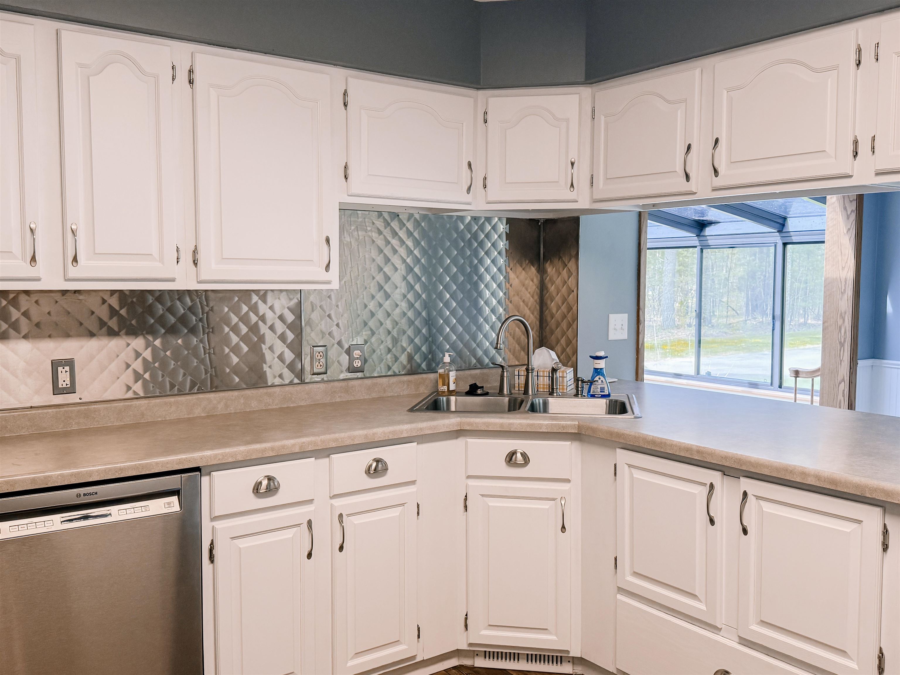 2015 CIRCLE DRIVE, Kronenwetter, Wisconsin 54455, 5 Bedrooms Bedrooms, ,1 BathroomBathrooms,Residential,For Sale,2015 CIRCLE DRIVE,22602334