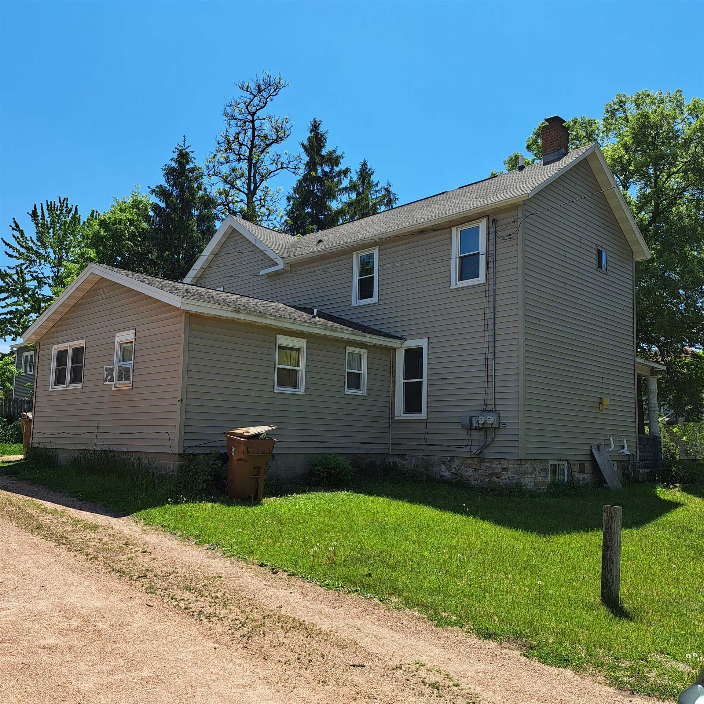 1903 WATER STREET, Stevens Point, Wisconsin 54481, 2 Bedrooms Bedrooms, 4 Rooms Rooms,1 BathroomBathrooms,Multi-family,For Sale,1903 WATER STREET,22602335