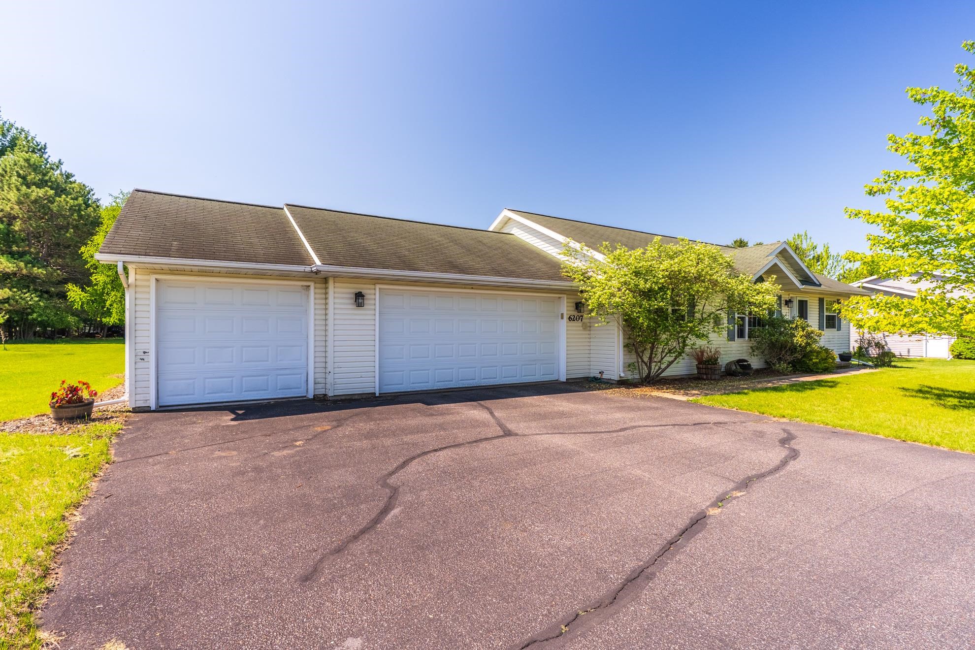 6207 ISAIAH STREET, Weston, Wisconsin 54476, 3 Bedrooms Bedrooms, ,2 BathroomsBathrooms,Residential,For Sale,6207 ISAIAH STREET,22602338