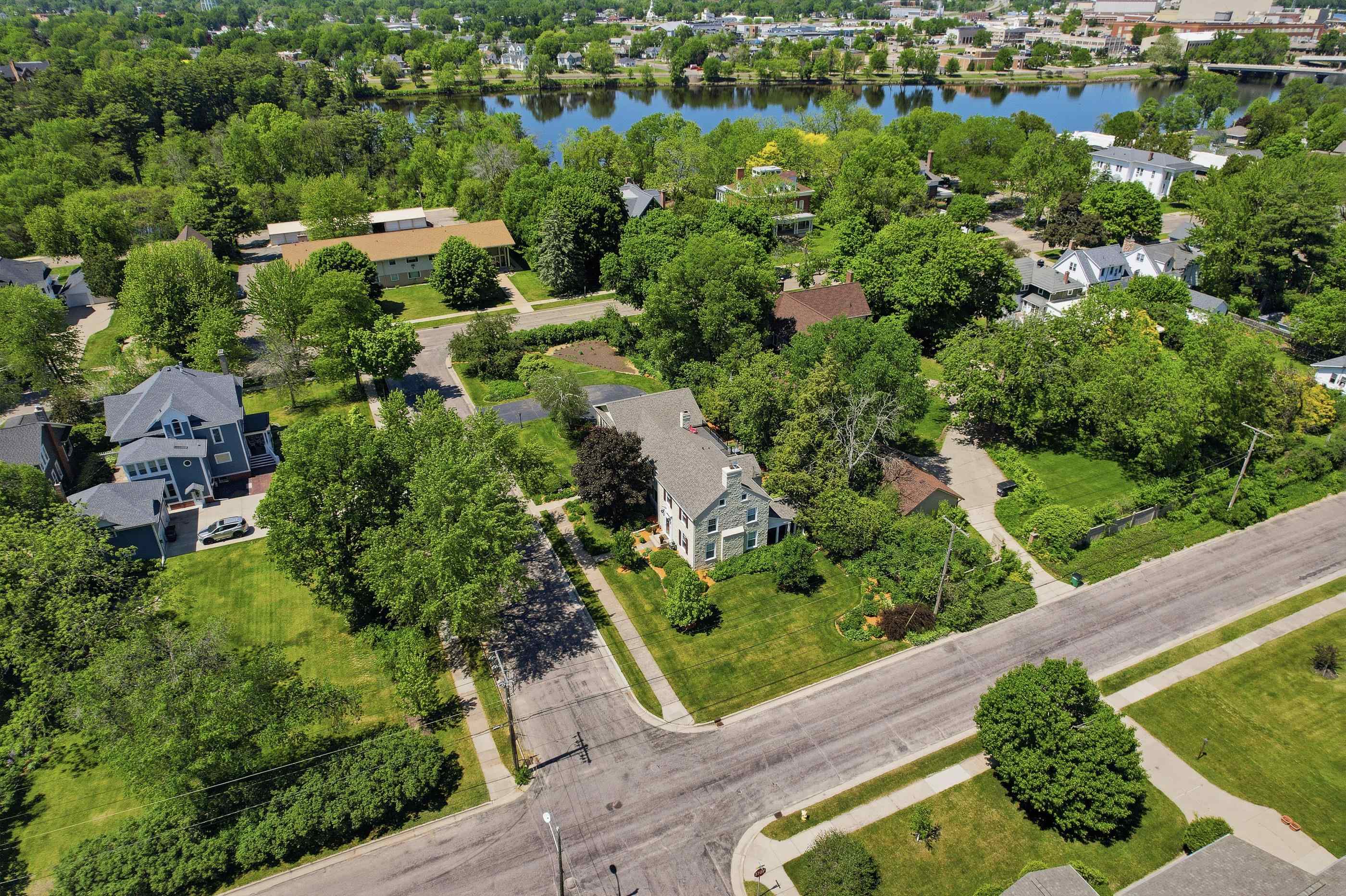 351 MADISON STREET, Wisconsin Rapids, Wisconsin 54494, 3 Bedrooms Bedrooms, ,2 BathroomsBathrooms,Residential,For Sale,351 MADISON STREET,22602346