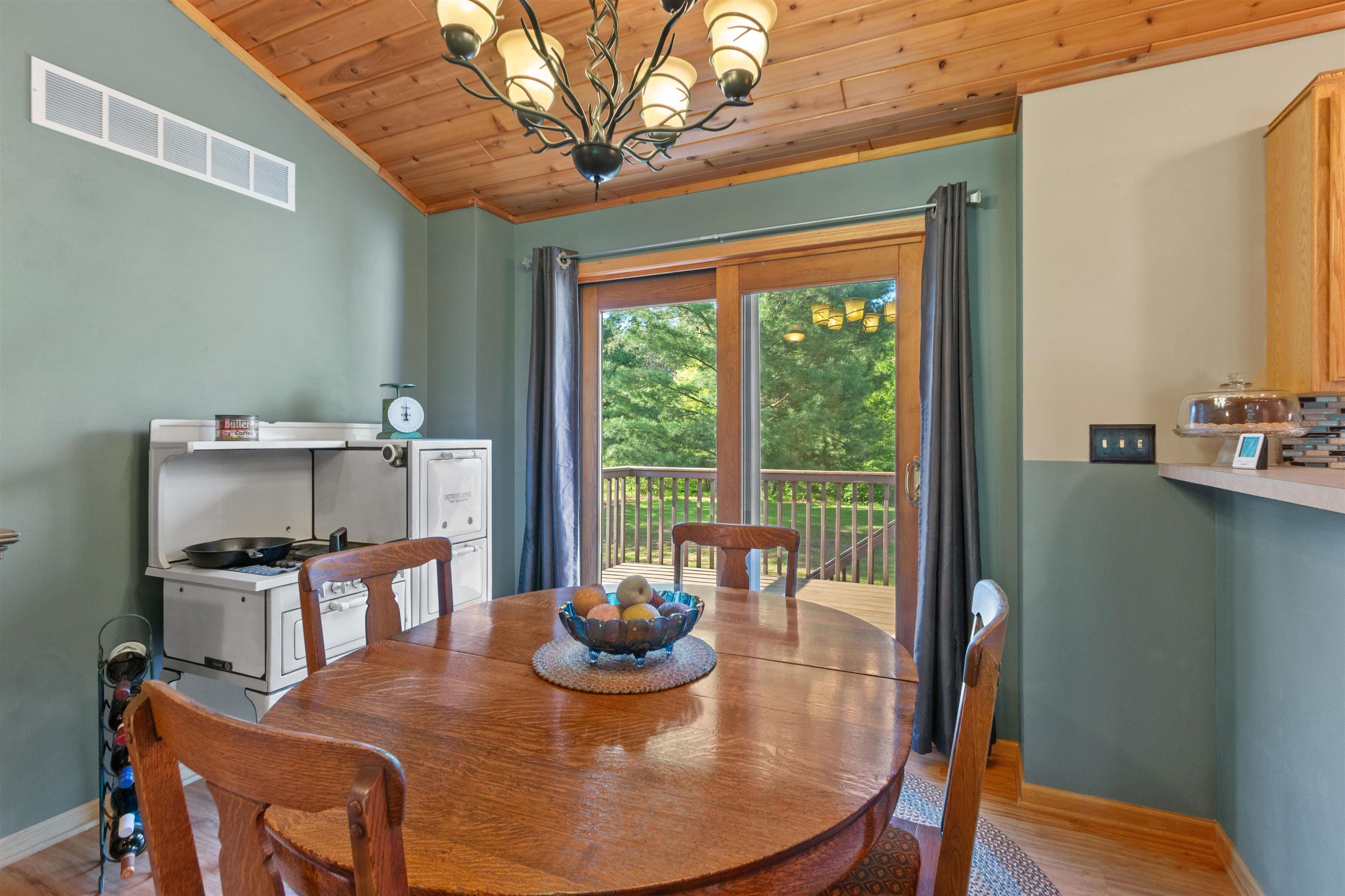 201599 DORIE LANE, Mosinee, Wisconsin 54455, 3 Bedrooms Bedrooms, ,2 BathroomsBathrooms,Residential,For Sale,201599 DORIE LANE,22602347