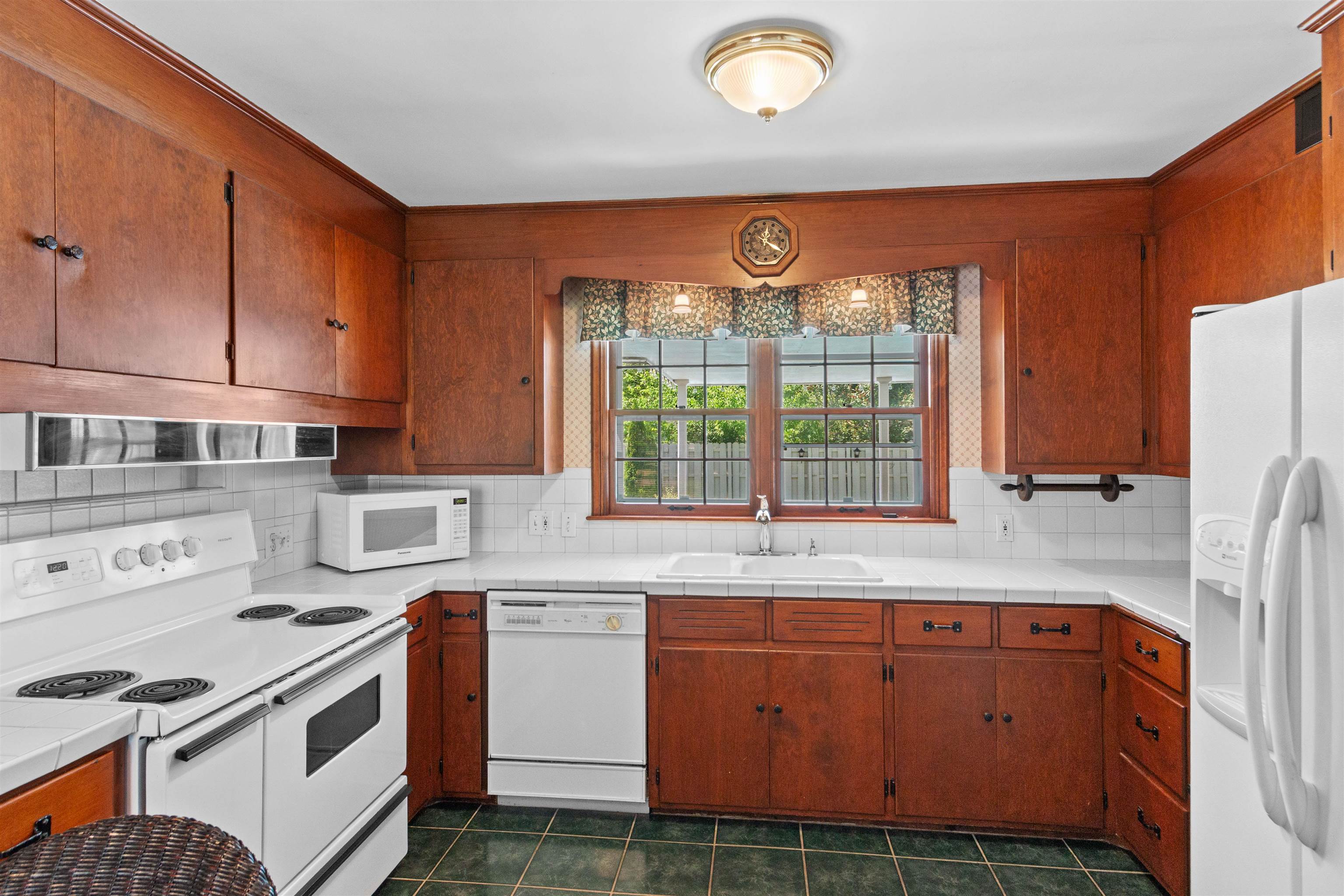 420 WITTER STREET, Wisconsin Rapids, Wisconsin 54494, 3 Bedrooms Bedrooms, ,2 BathroomsBathrooms,Residential,For Sale,420 WITTER STREET,22602354