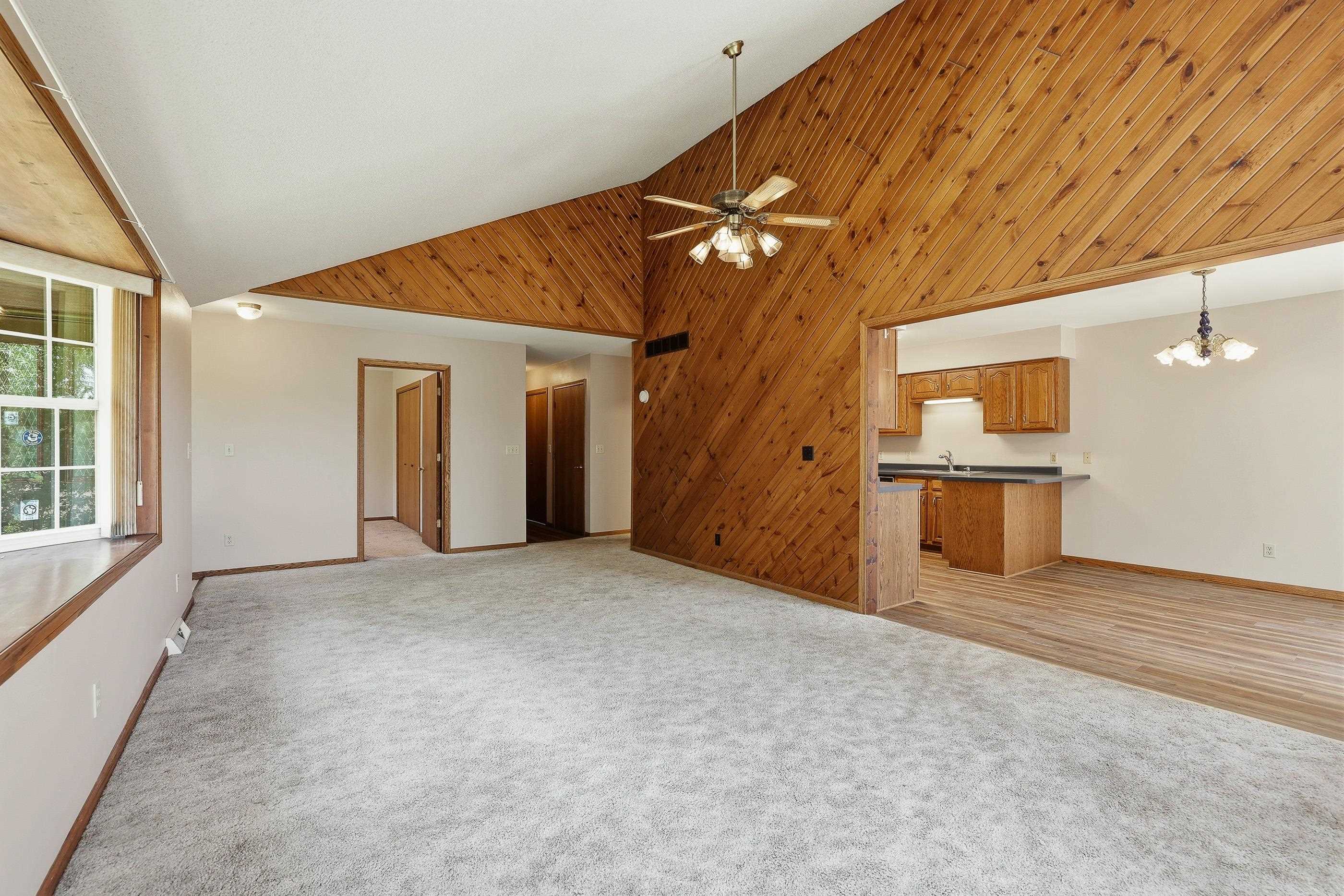 1957 COUNTY ROAD T NORTH, Amherst Junction, Wisconsin 54407, 3 Bedrooms Bedrooms, ,3 BathroomsBathrooms,Residential,For Sale,1957 COUNTY ROAD T NORTH,22602355