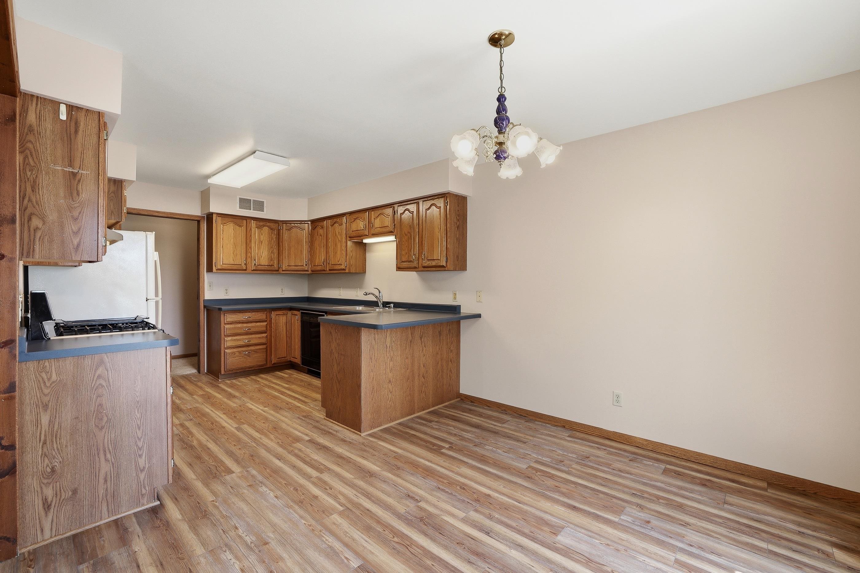 1957 COUNTY ROAD T NORTH, Amherst Junction, Wisconsin 54407, 3 Bedrooms Bedrooms, ,3 BathroomsBathrooms,Residential,For Sale,1957 COUNTY ROAD T NORTH,22602355