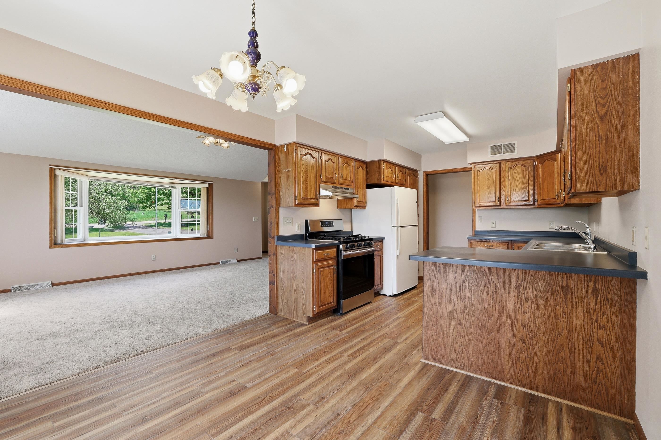 1957 COUNTY ROAD T NORTH, Amherst Junction, Wisconsin 54407, 3 Bedrooms Bedrooms, ,3 BathroomsBathrooms,Residential,For Sale,1957 COUNTY ROAD T NORTH,22602355