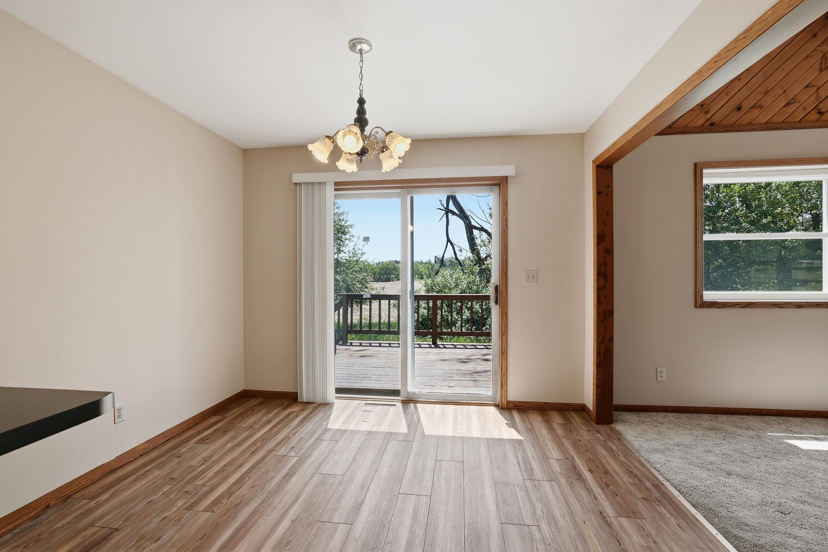 1957 COUNTY ROAD T NORTH, Amherst Junction, Wisconsin 54407, 3 Bedrooms Bedrooms, ,3 BathroomsBathrooms,Residential,For Sale,1957 COUNTY ROAD T NORTH,22602355