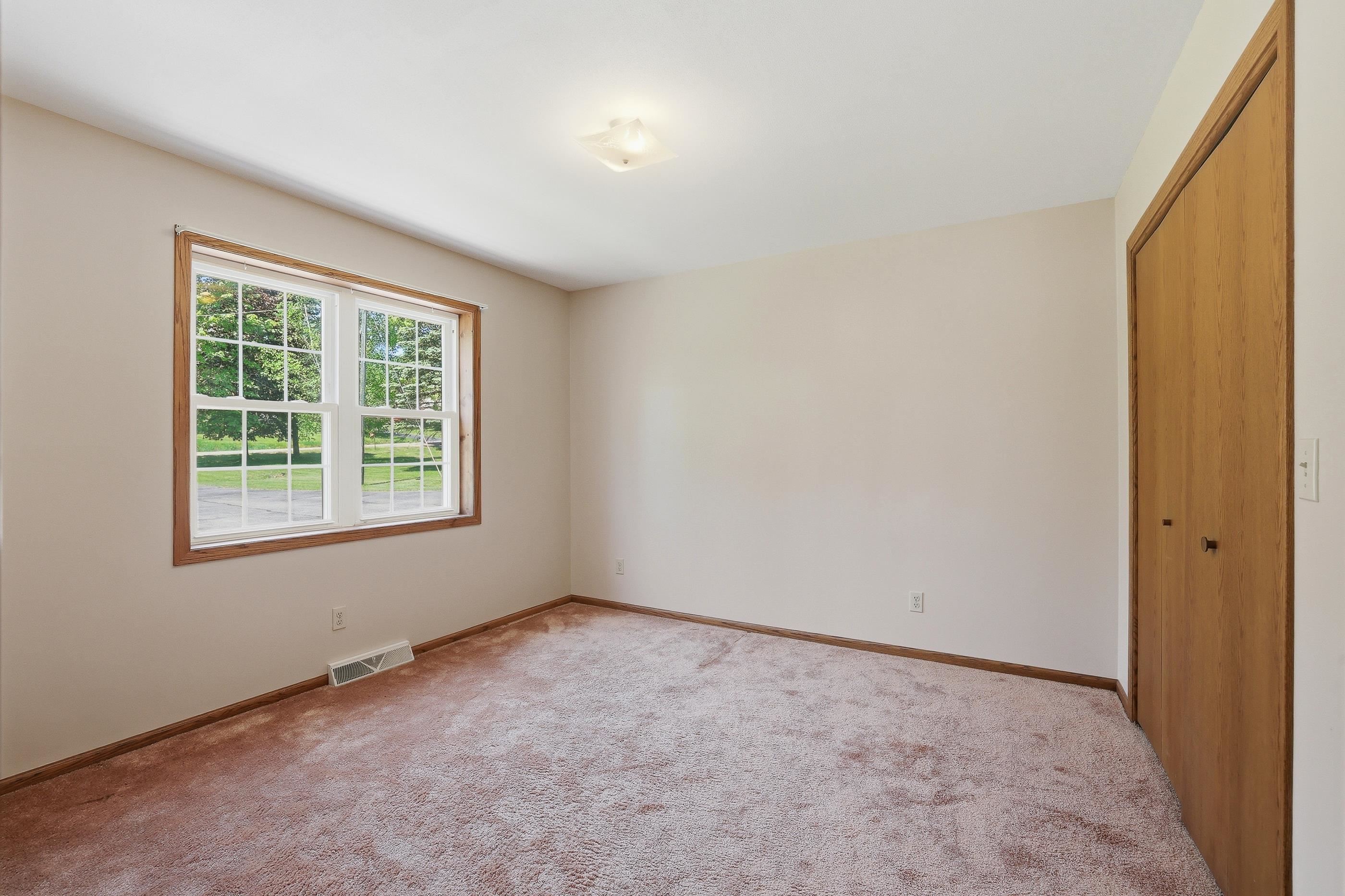 1957 COUNTY ROAD T NORTH, Amherst Junction, Wisconsin 54407, 3 Bedrooms Bedrooms, ,3 BathroomsBathrooms,Residential,For Sale,1957 COUNTY ROAD T NORTH,22602355