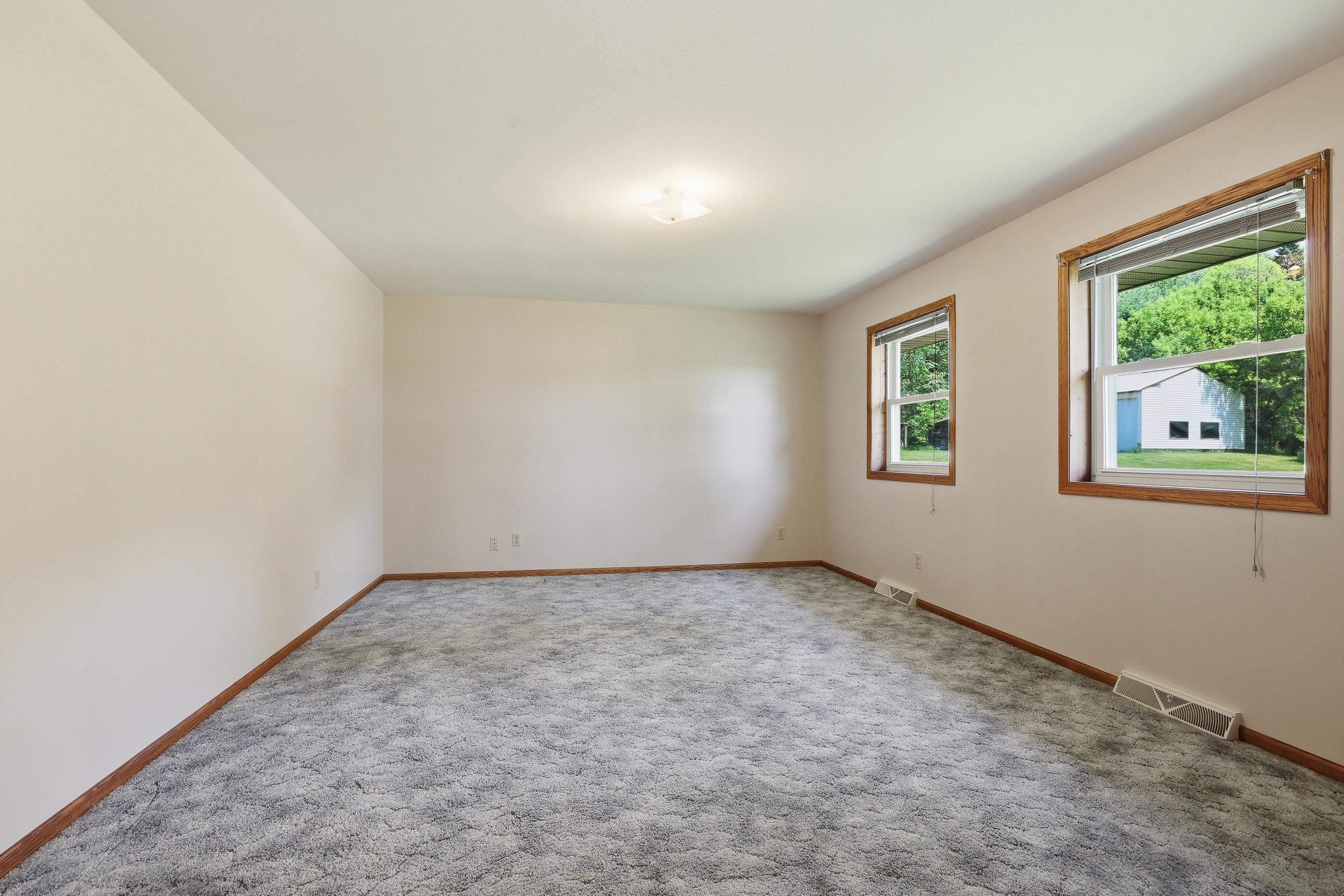 1957 COUNTY ROAD T NORTH, Amherst Junction, Wisconsin 54407, 3 Bedrooms Bedrooms, ,3 BathroomsBathrooms,Residential,For Sale,1957 COUNTY ROAD T NORTH,22602355